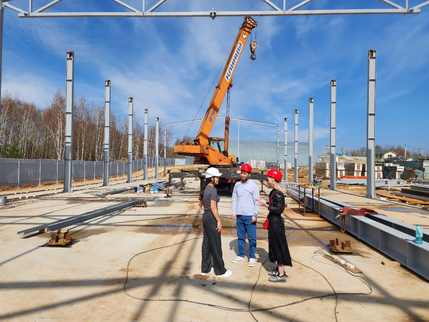 Чехов, улица Литейная, новое пищевое производство, предприятие, здоровое питание, орехи и сухофрукты, компания Орбита, торговая марка Роял Мубарак, строительство, каркас здания, госпрограмма московской области, земля за 1 рубль, новые рабочие места,