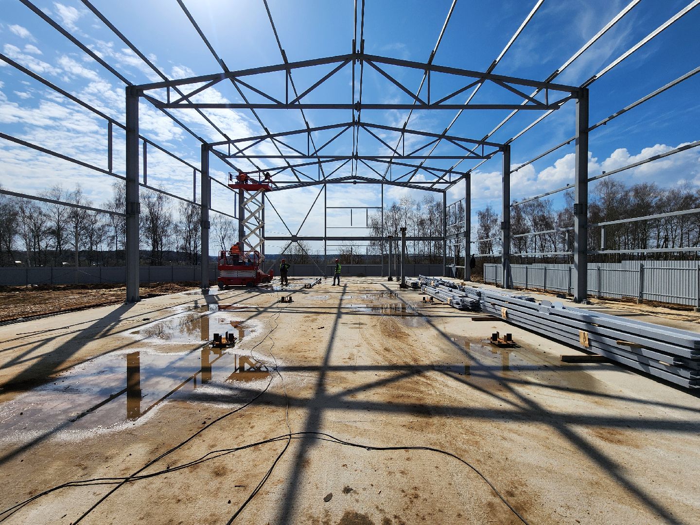 Чехов, улица Литейная, новое пищевое производство, предприятие, здоровое питание, орехи и сухофрукты, компания Орбита, торговая марка Роял Мубарак, строительство, каркас здания, госпрограмма московской области, земля за 1 рубль, новые рабочие места,