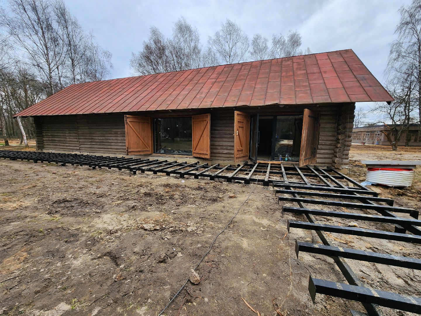 Чехов, село Мелихово, музей-заповедник, реконструкция, благоустройство, каретный двор, пешеходная зона, тропинки и дорожки, металлический каркас, доски из сосны, губернатор московской области,