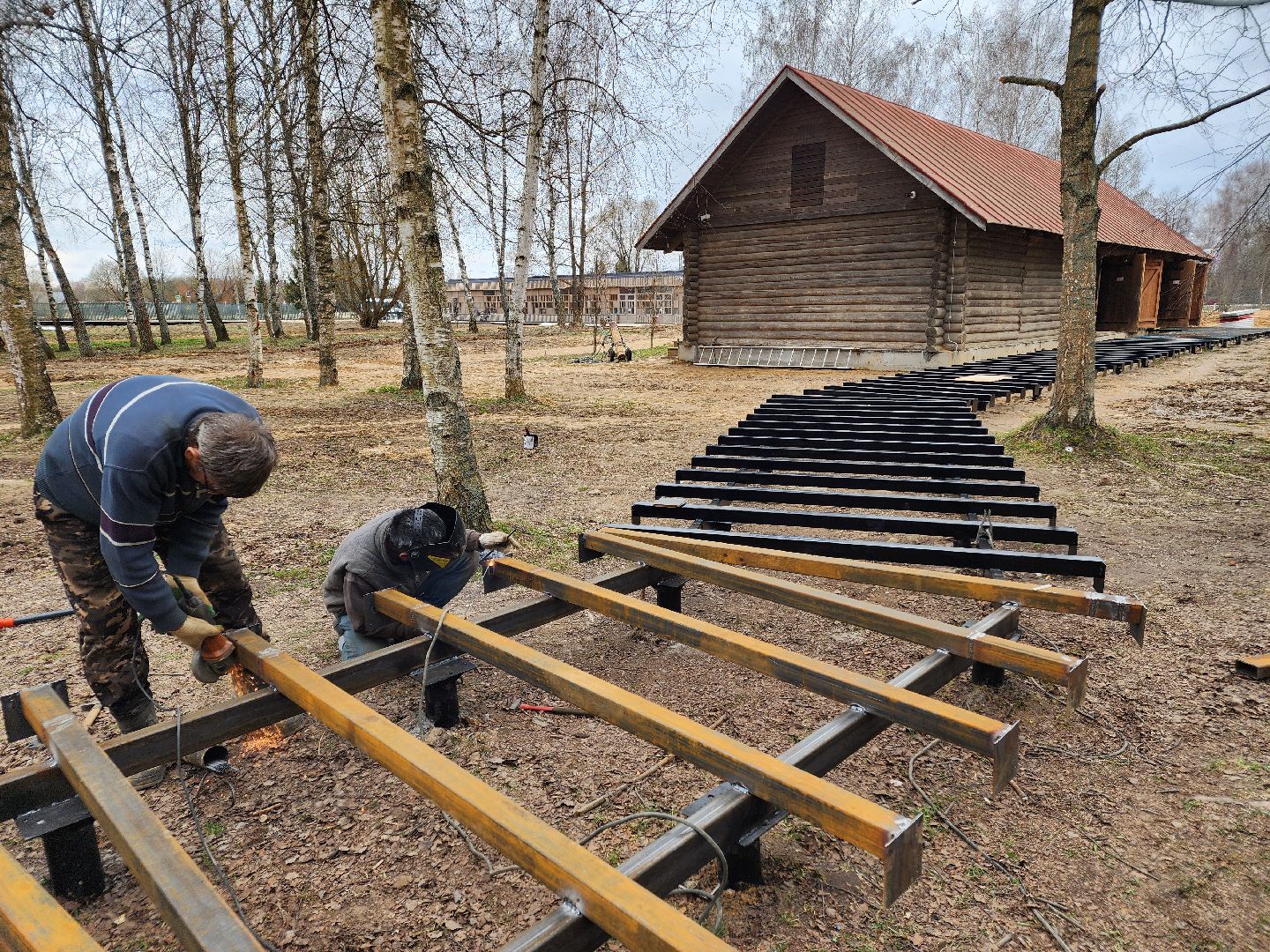 Чехов, село Мелихово, музей-заповедник, реконструкция, благоустройство, каретный двор, пешеходная зона, тропинки и дорожки, металлический каркас, доски из сосны, губернатор московской области,