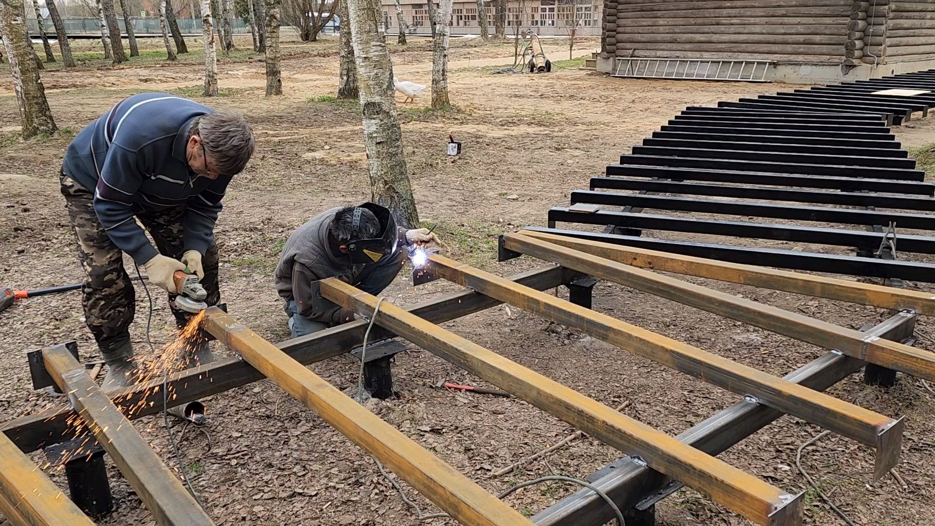 Чехов, село Мелихово, музей-заповедник, реконструкция, благоустройство, каретный двор, пешеходная зона, тропинки и дорожки, металлический каркас, доски из сосны, губернатор московской области,