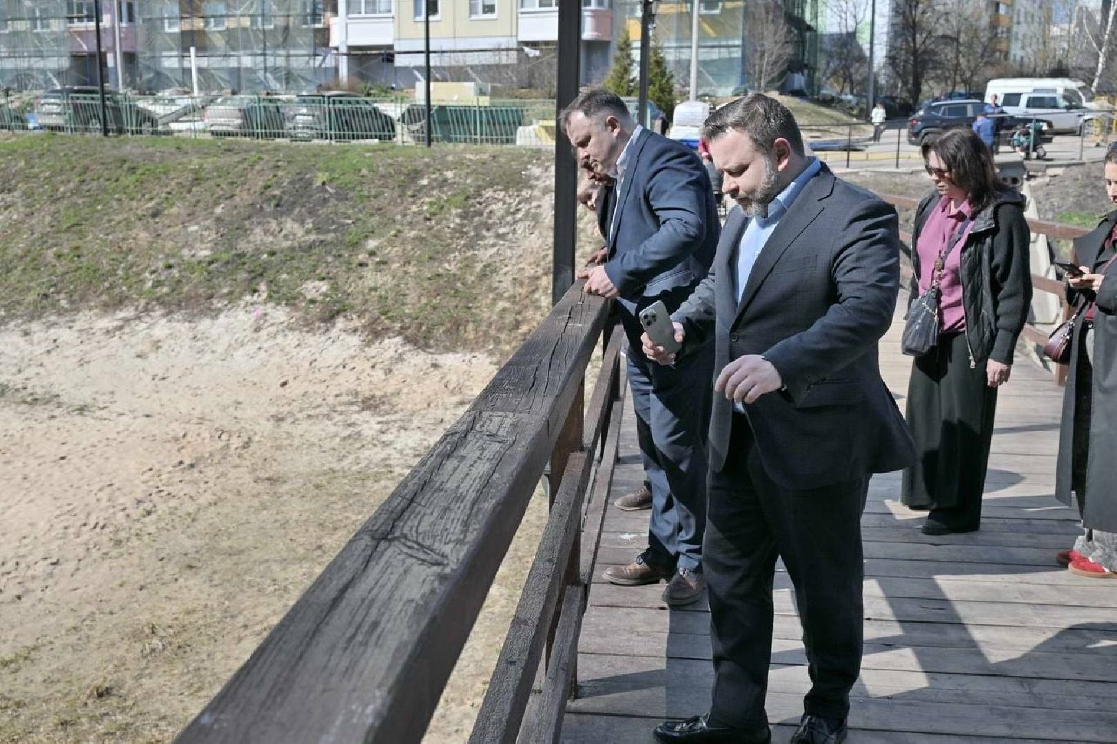 субботник во власихе, территория власихи, уборка леса, прогулочная зона,