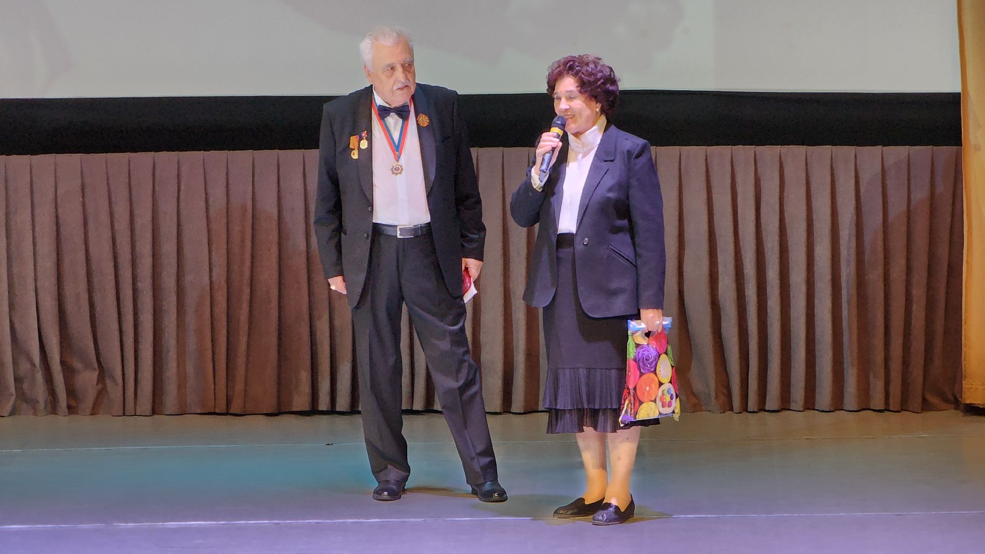 9 класс, 80-летие великой победы, Концерт, Лобня, Стихи, песни военных лет,