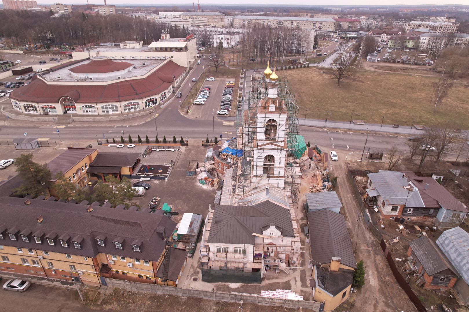 видео с коптера, храм Петра и Павла , реконструкция храма в сергиевом посаде,