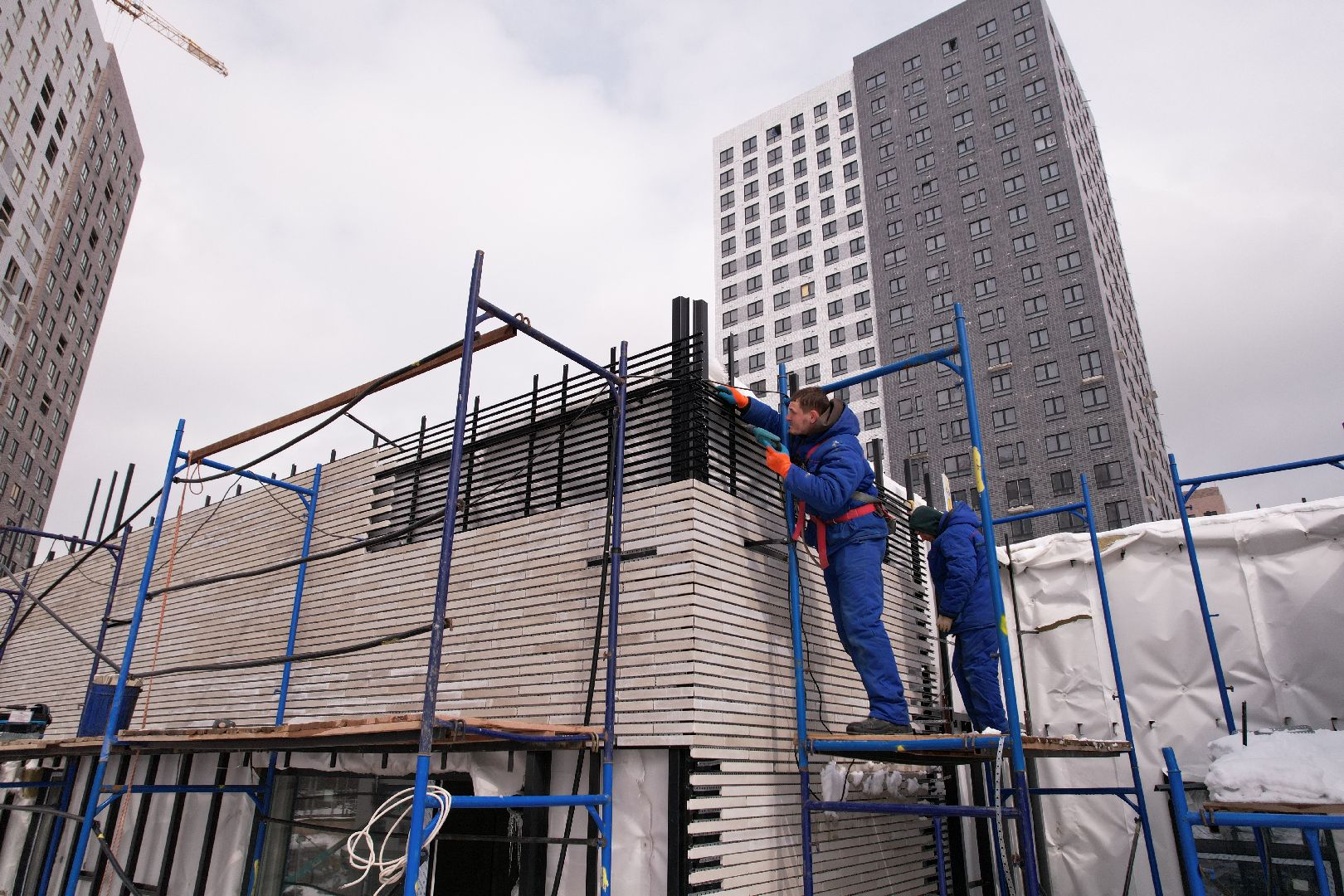 видео с коптера, детский сад в мытищах, строительство детского сада,