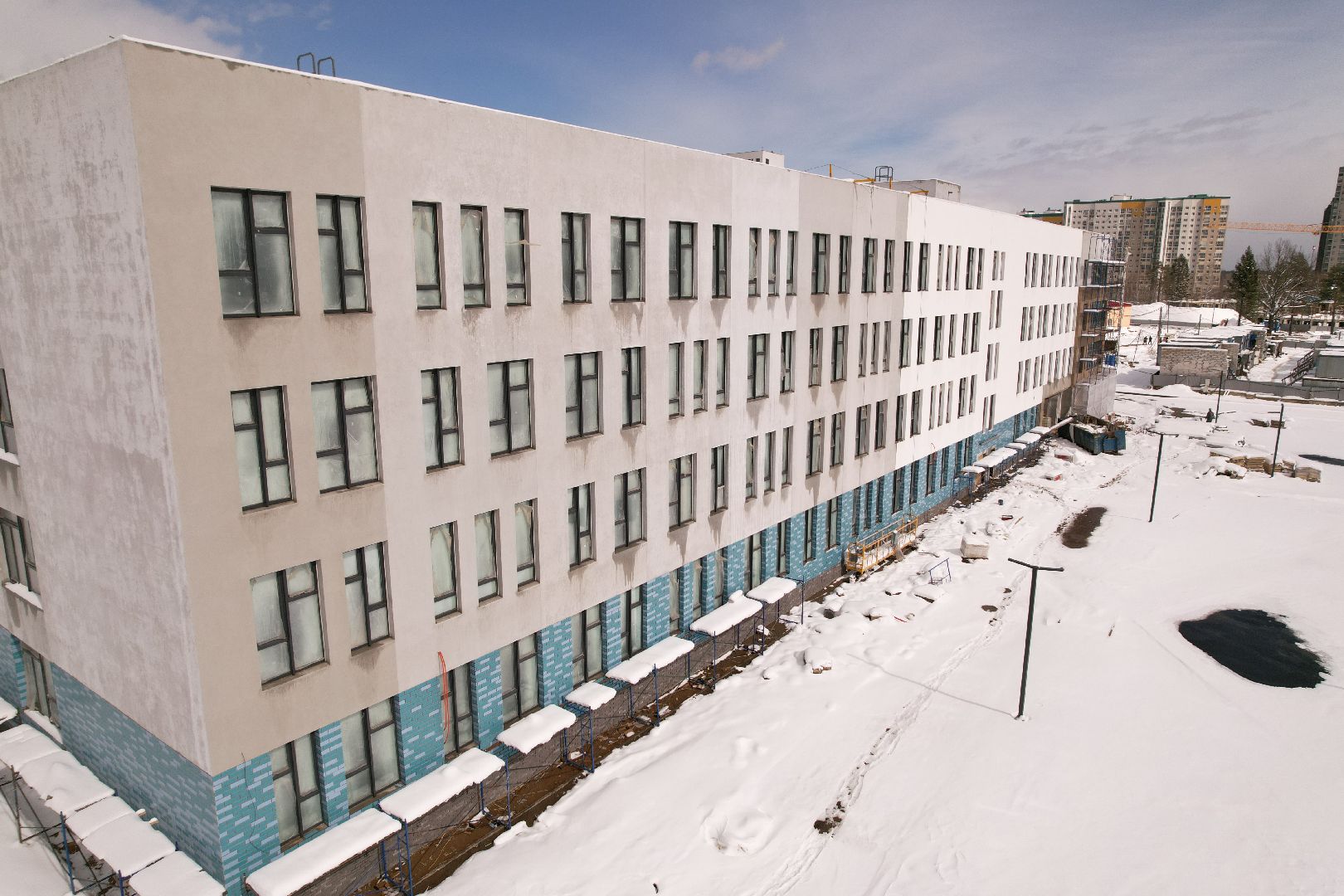 видео с коптера, школа в мытищи парк, строительство школы в мытищах,