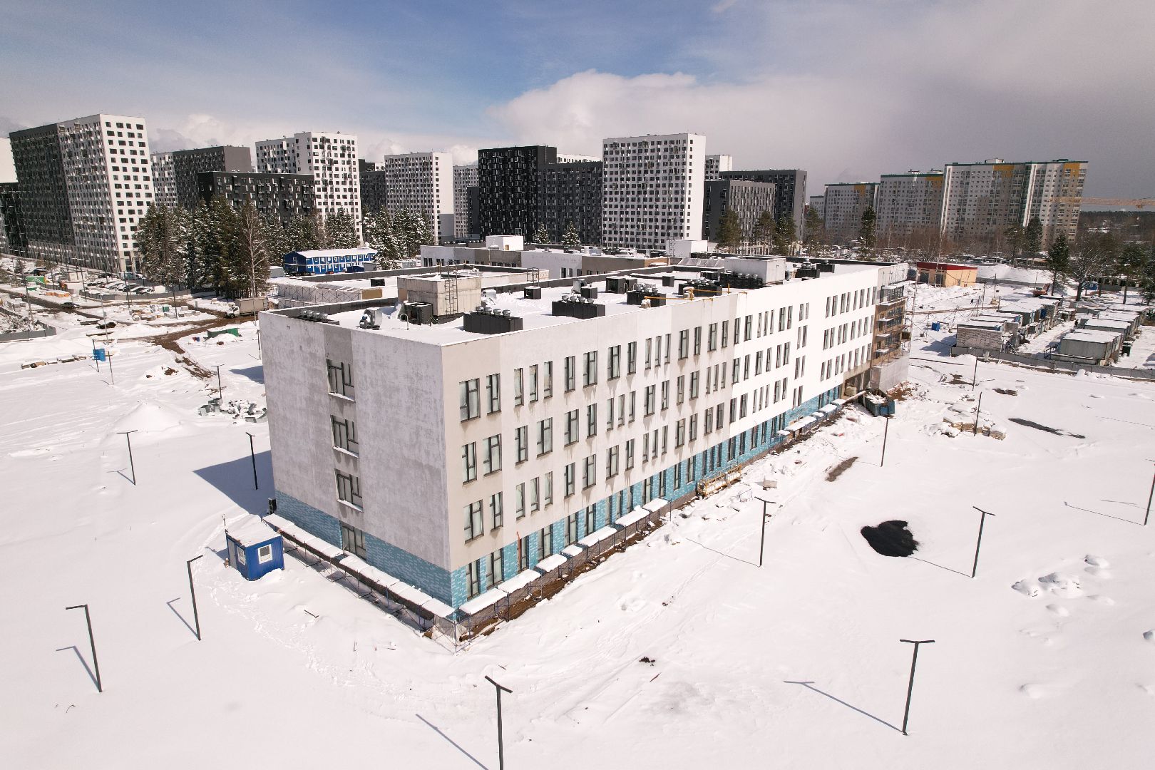 видео с коптера, школа в мытищи парк, строительство школы в мытищах,