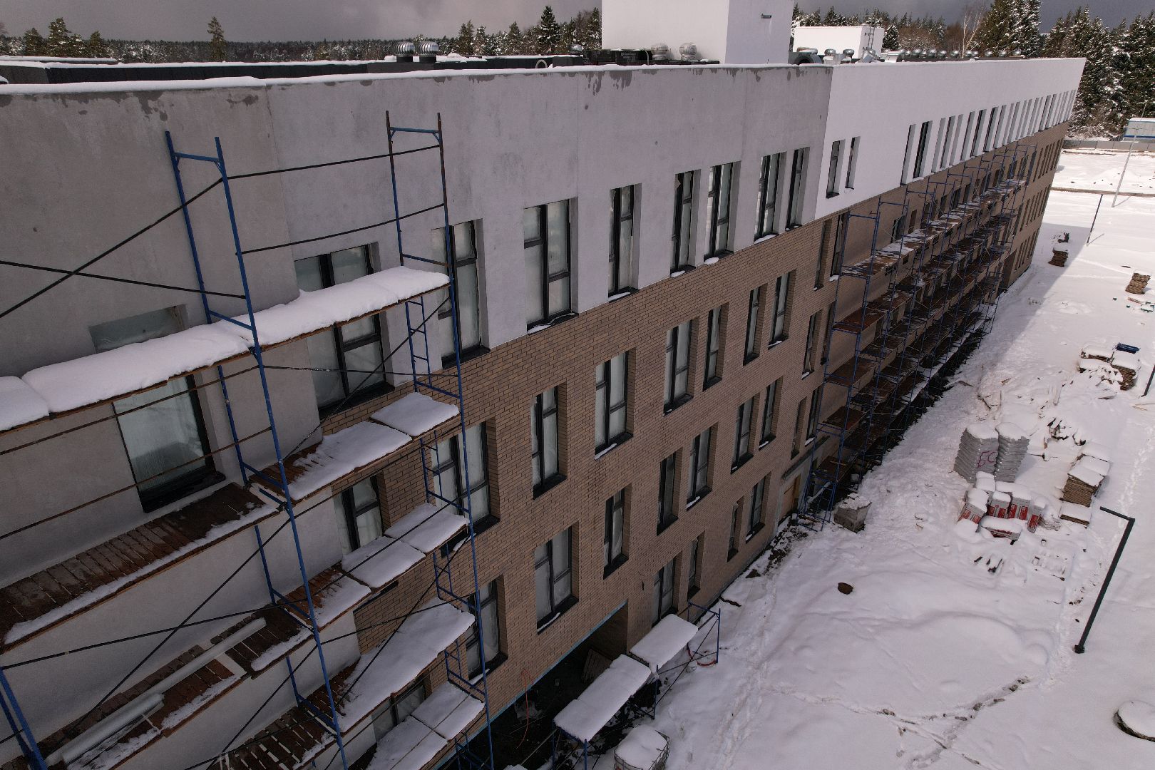 видео с коптера, школа в мытищи парк, строительство школы в мытищах,