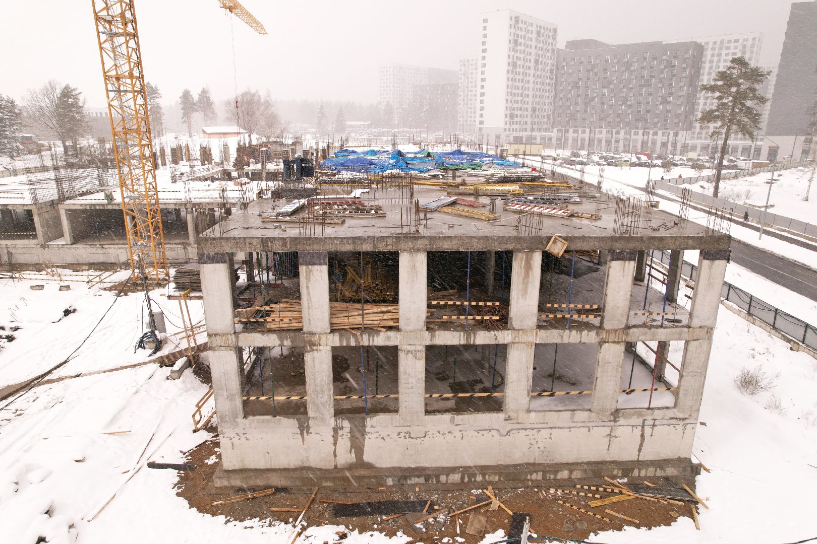 видео с коптера, школа в мытищах, строительство школы в мытищах,