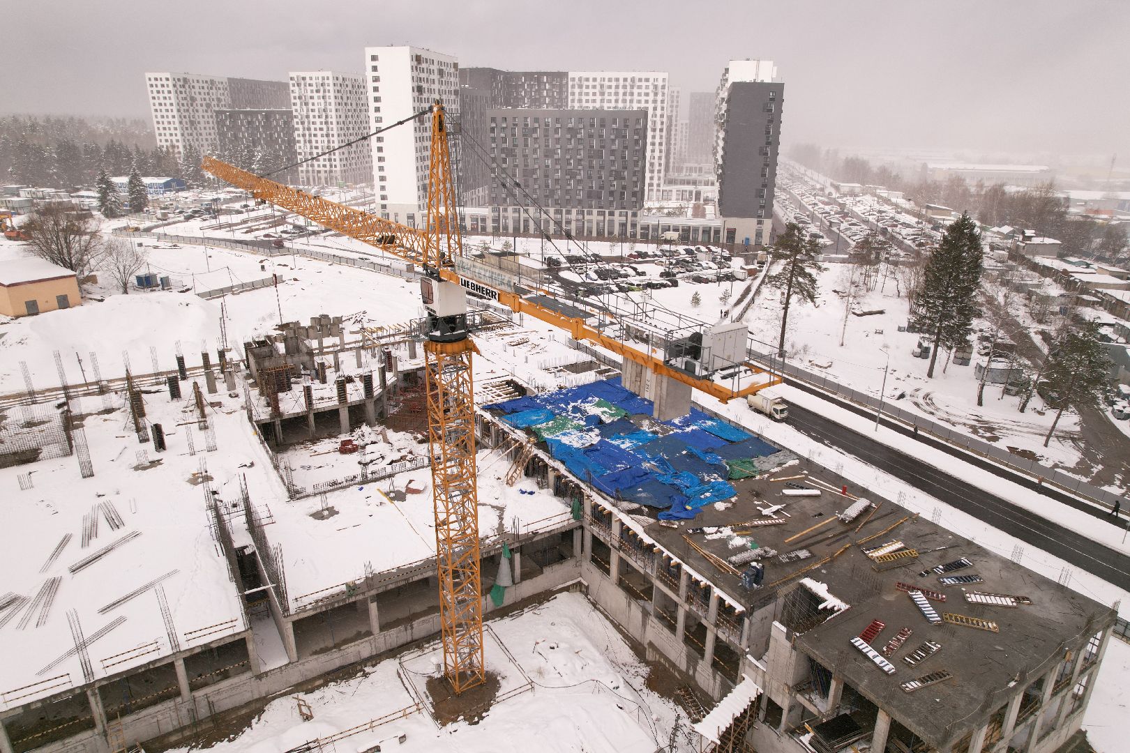 видео с коптера, школа в мытищах, строительство школы в мытищах,