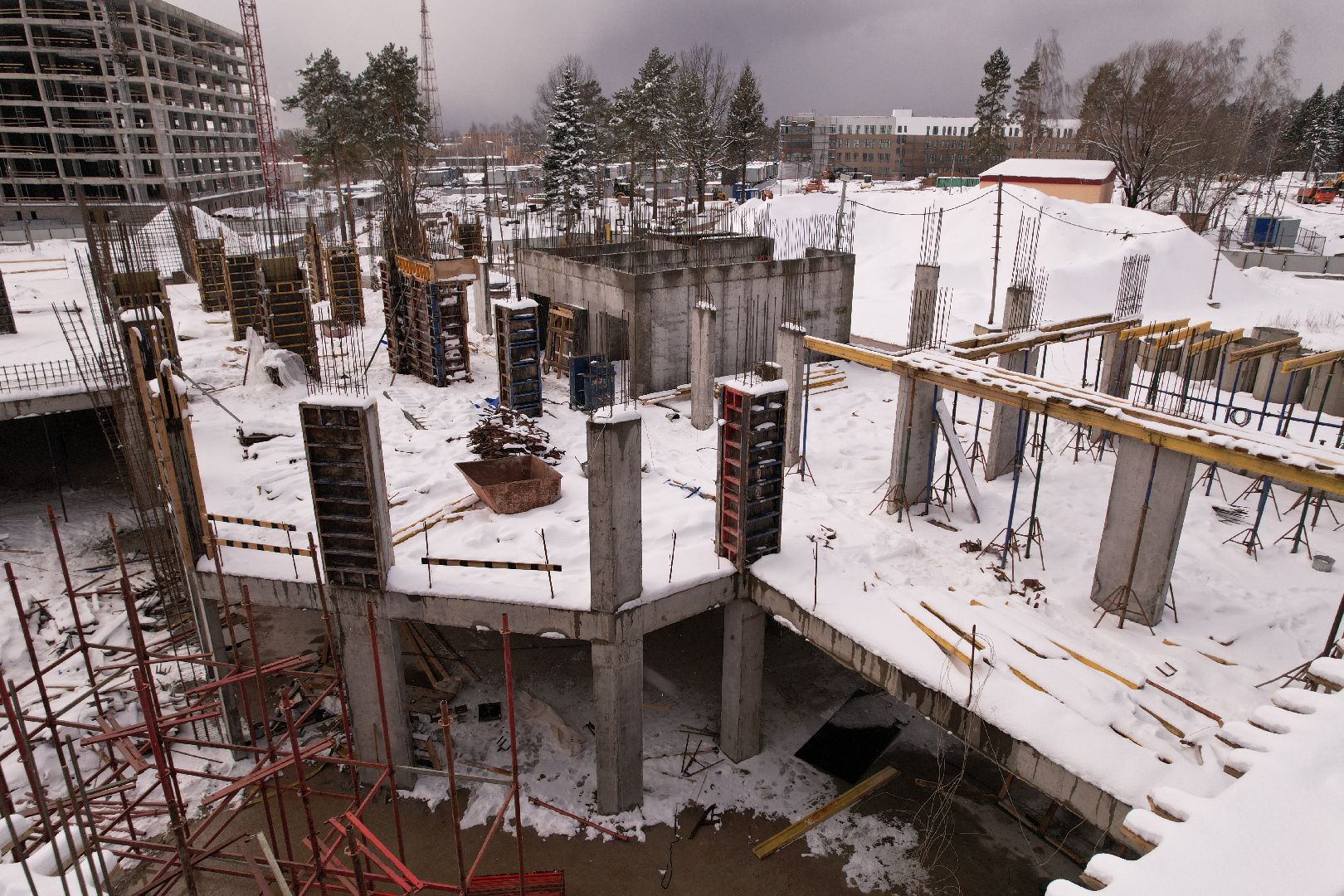 видео с коптера, школа в мытищах, строительство школы в мытищах,