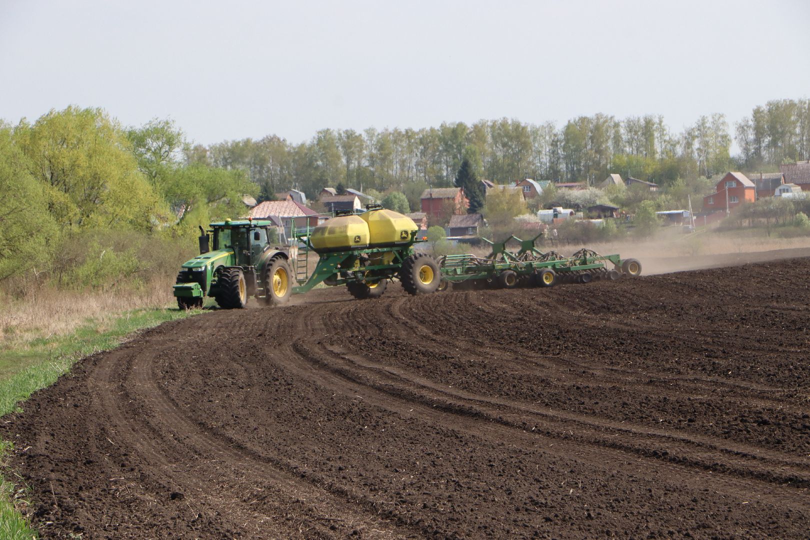серебрыне пруды, посевная 2025,  спк деметра, сельское хозяйство,