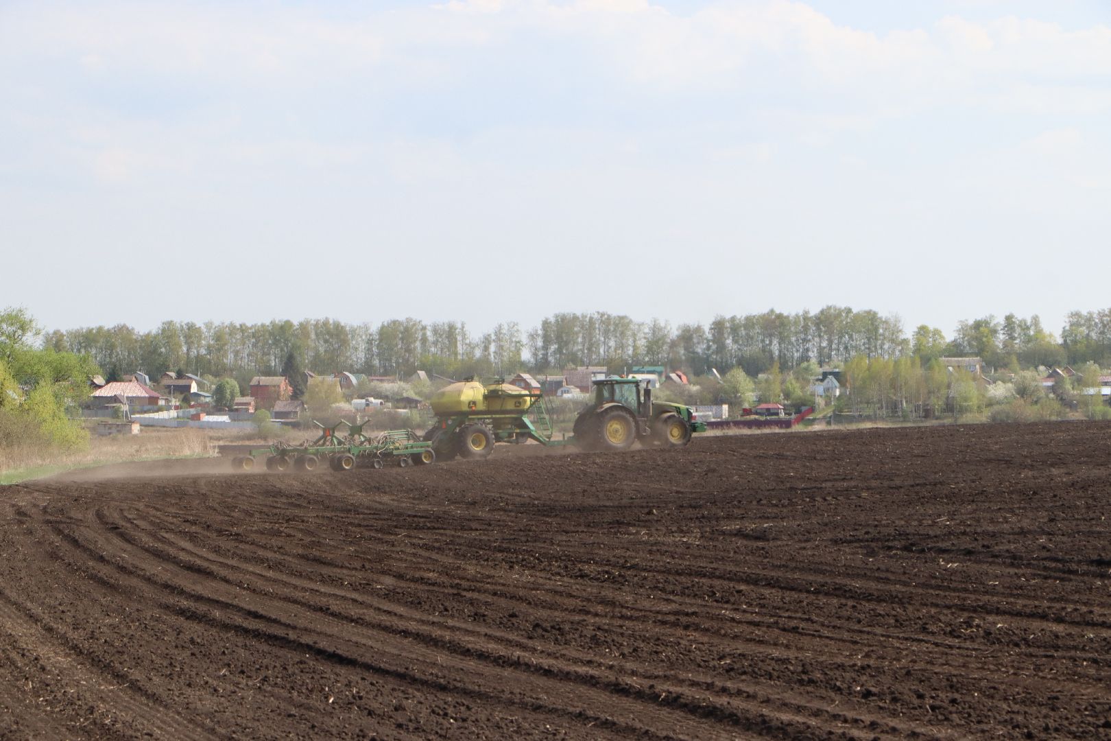 серебрыне пруды, посевная 2025,  спк деметра, сельское хозяйство,