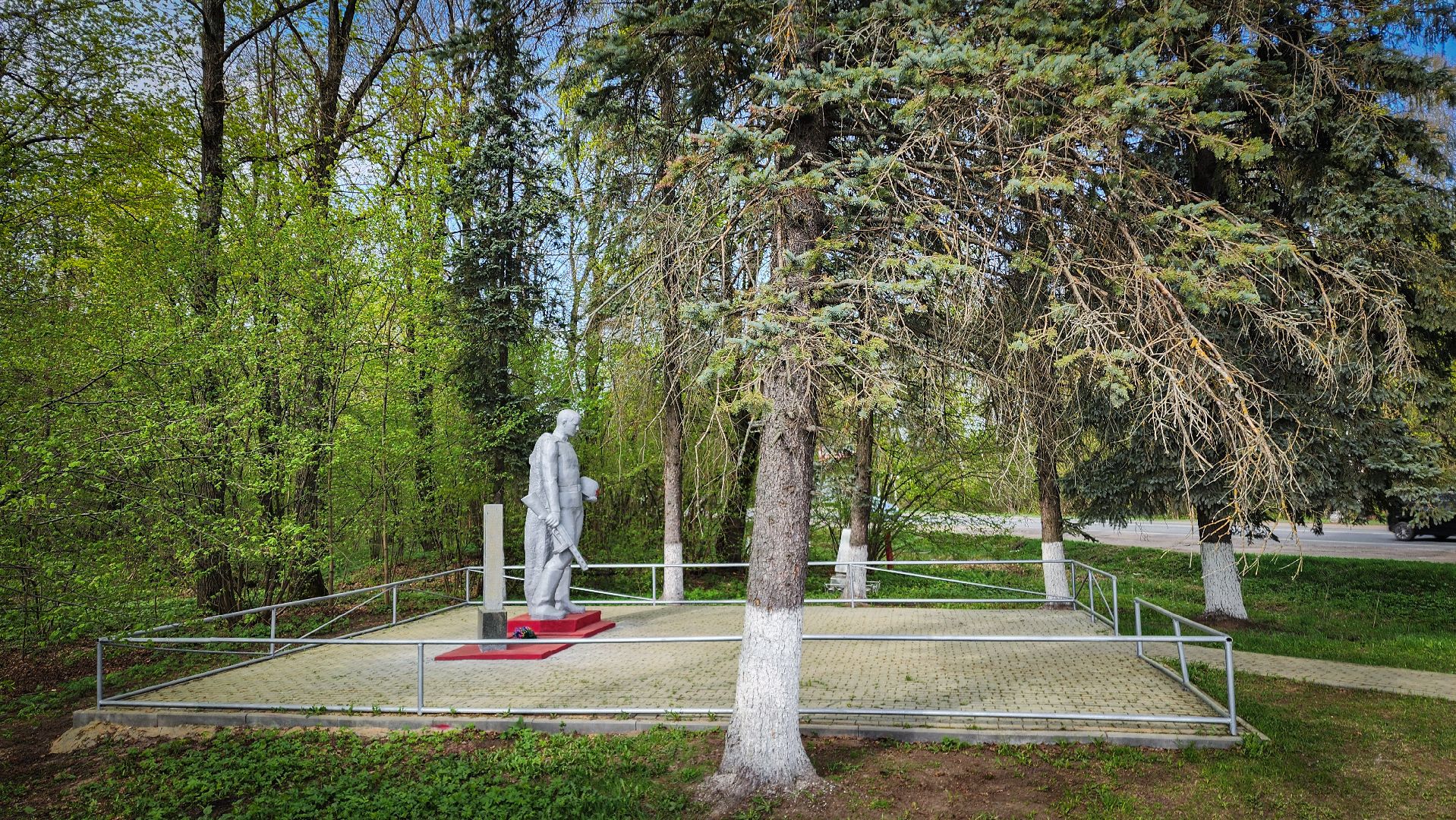 благоустройство , благоустройство памятников, обелиск воинской славы в малышево,