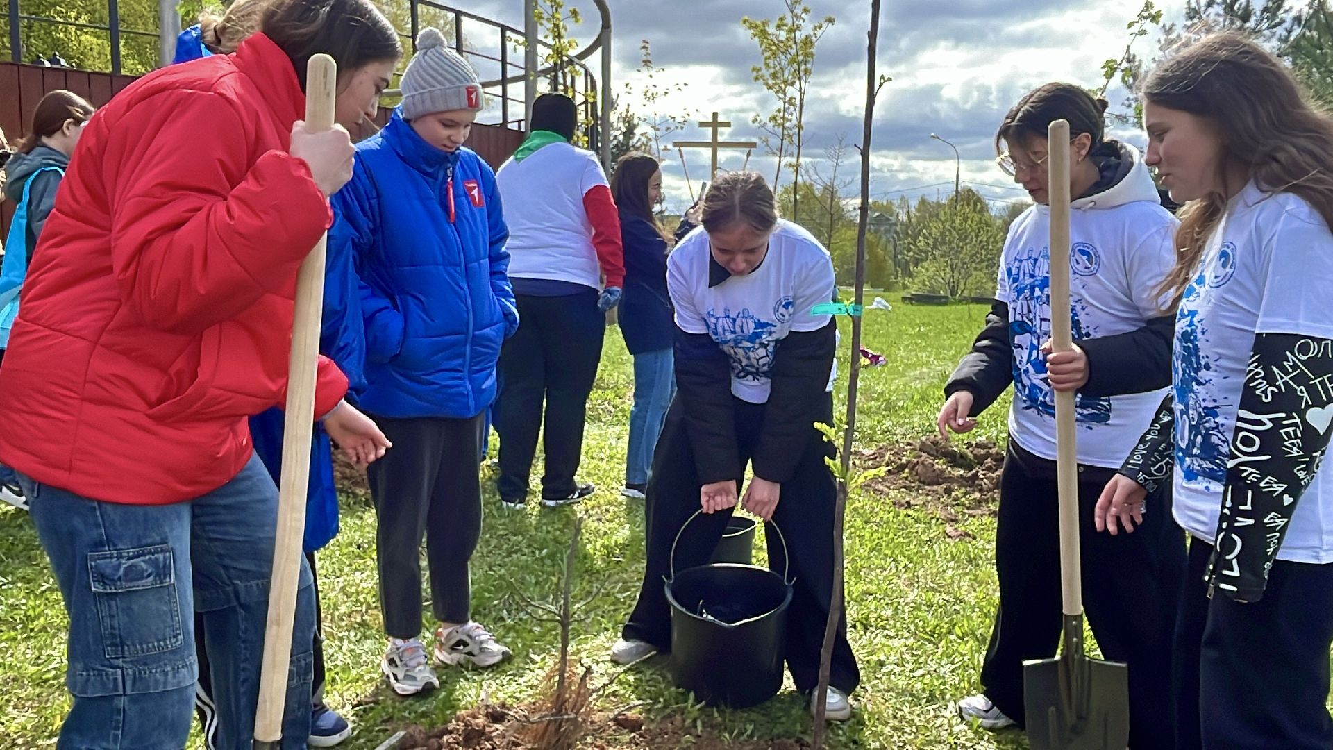 всероссийский субботник, наро-фоминск, наро-фоминский городской округ, сад памяти, сибирское здоровье , роман шамнэ,