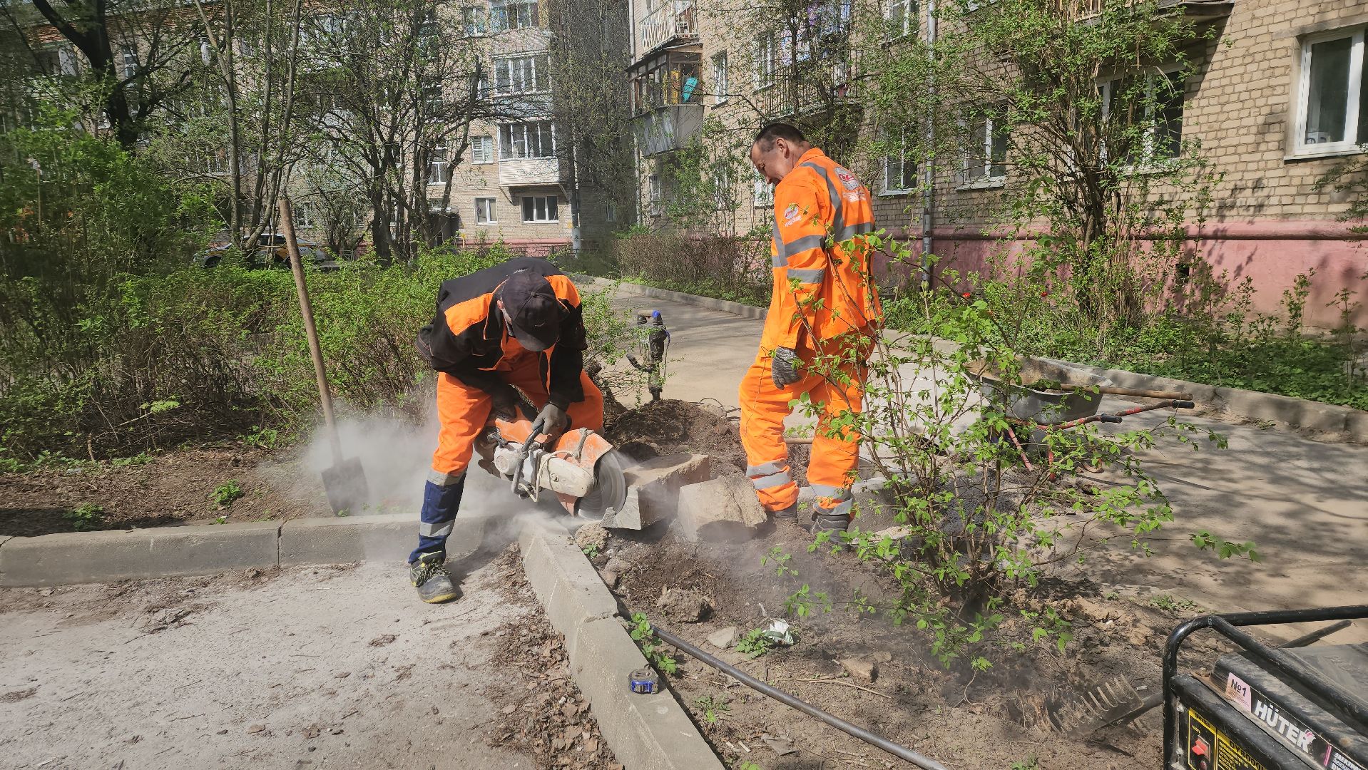 пушкино, газон, ремонтные работы,бордюрный камень, рабочие, подрядная организация,