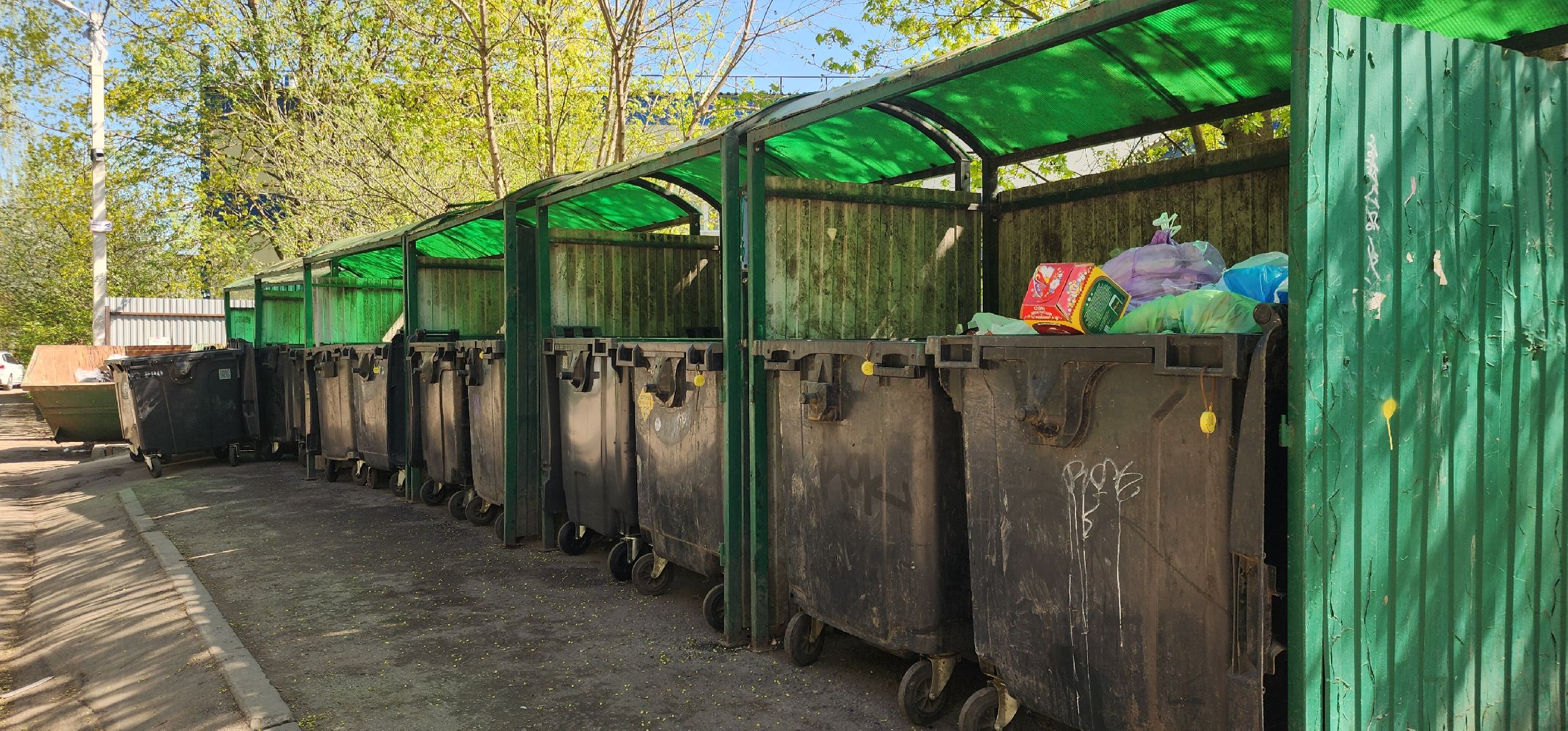 ЖКХ, Контейнерные площадки, Крупногабаритный мусор, экология,