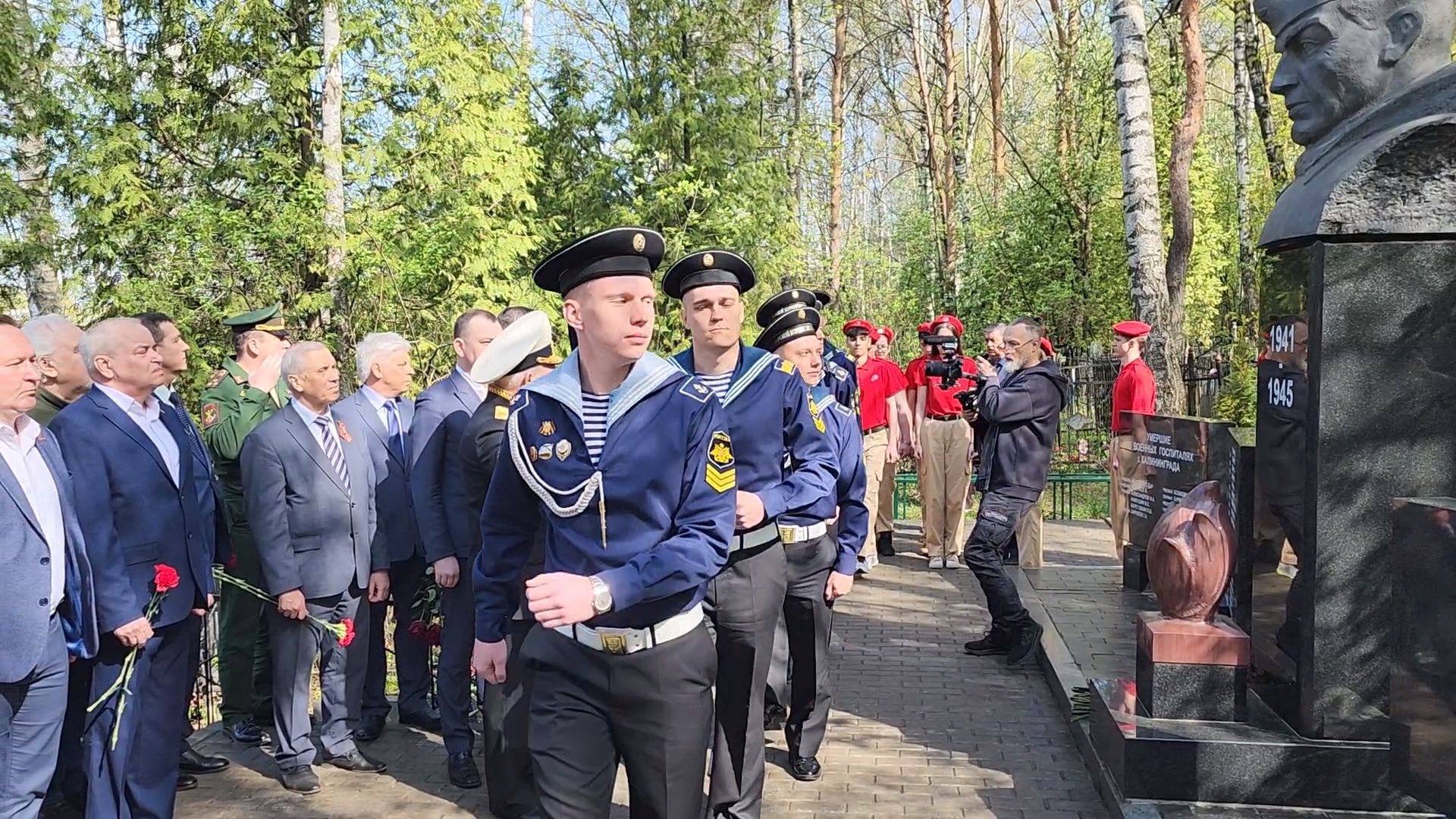 королёв, благоустройство, совет ветеранов королева, обновление монумента на братской могиле,