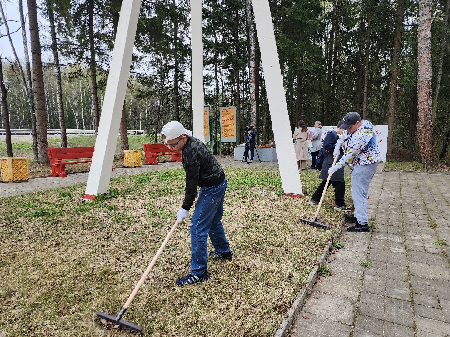 серпухов, подмосковье, партизаны, смерть фашизму,