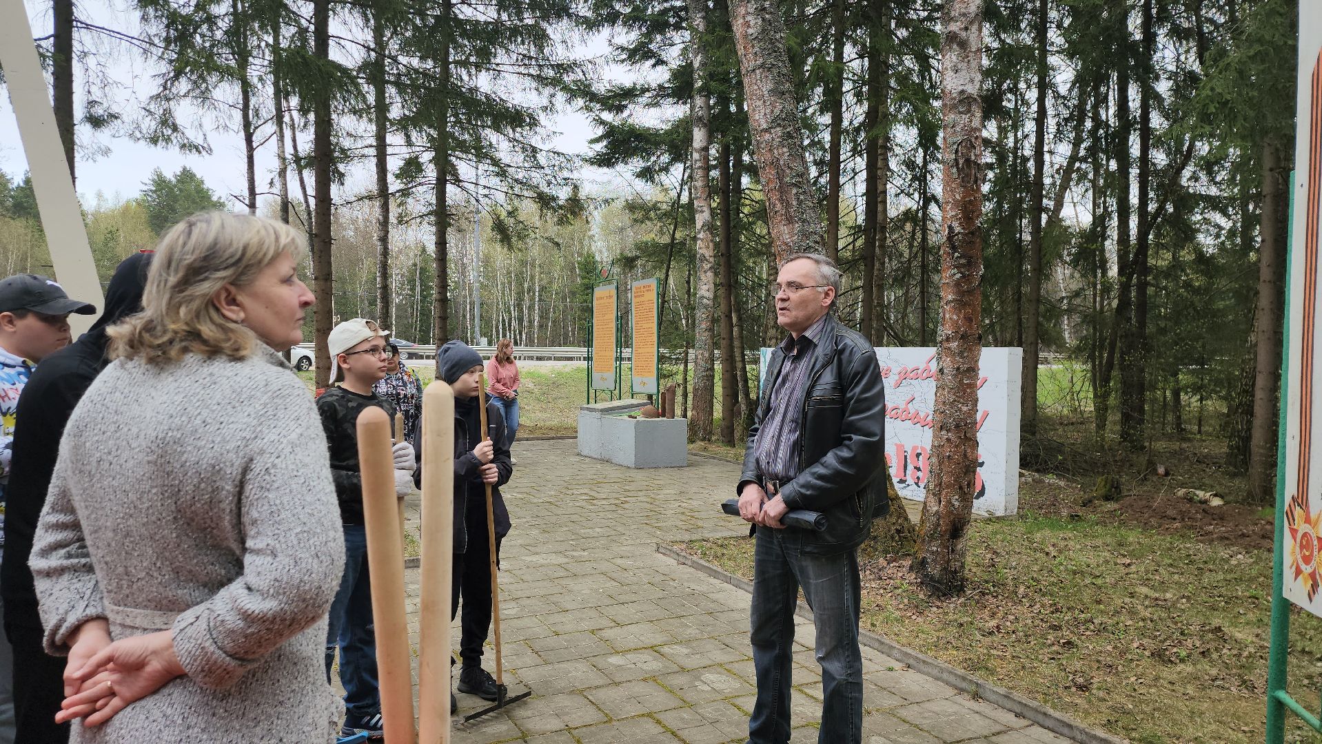 серпухов, подмосковье, партизаны, смерть фашизму,