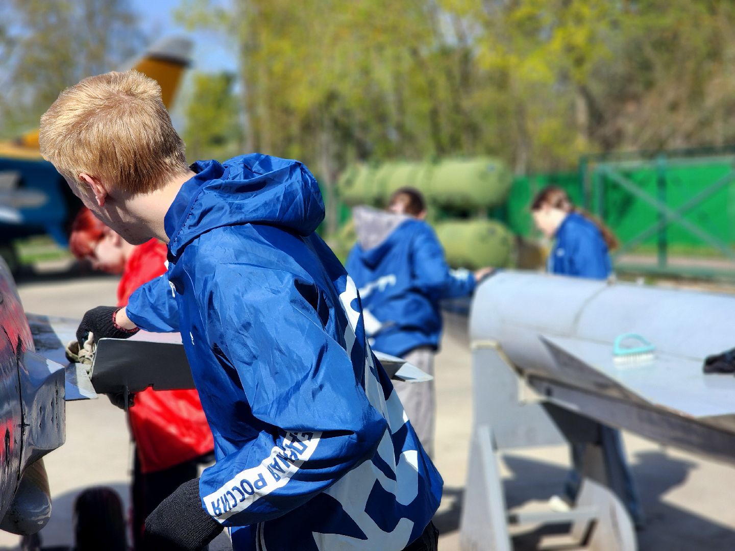 дубна, субботник, музей крылатых ракет, волонтеры подмосковья, молодая гвардия, совет депутатов, дмитровский техникум,