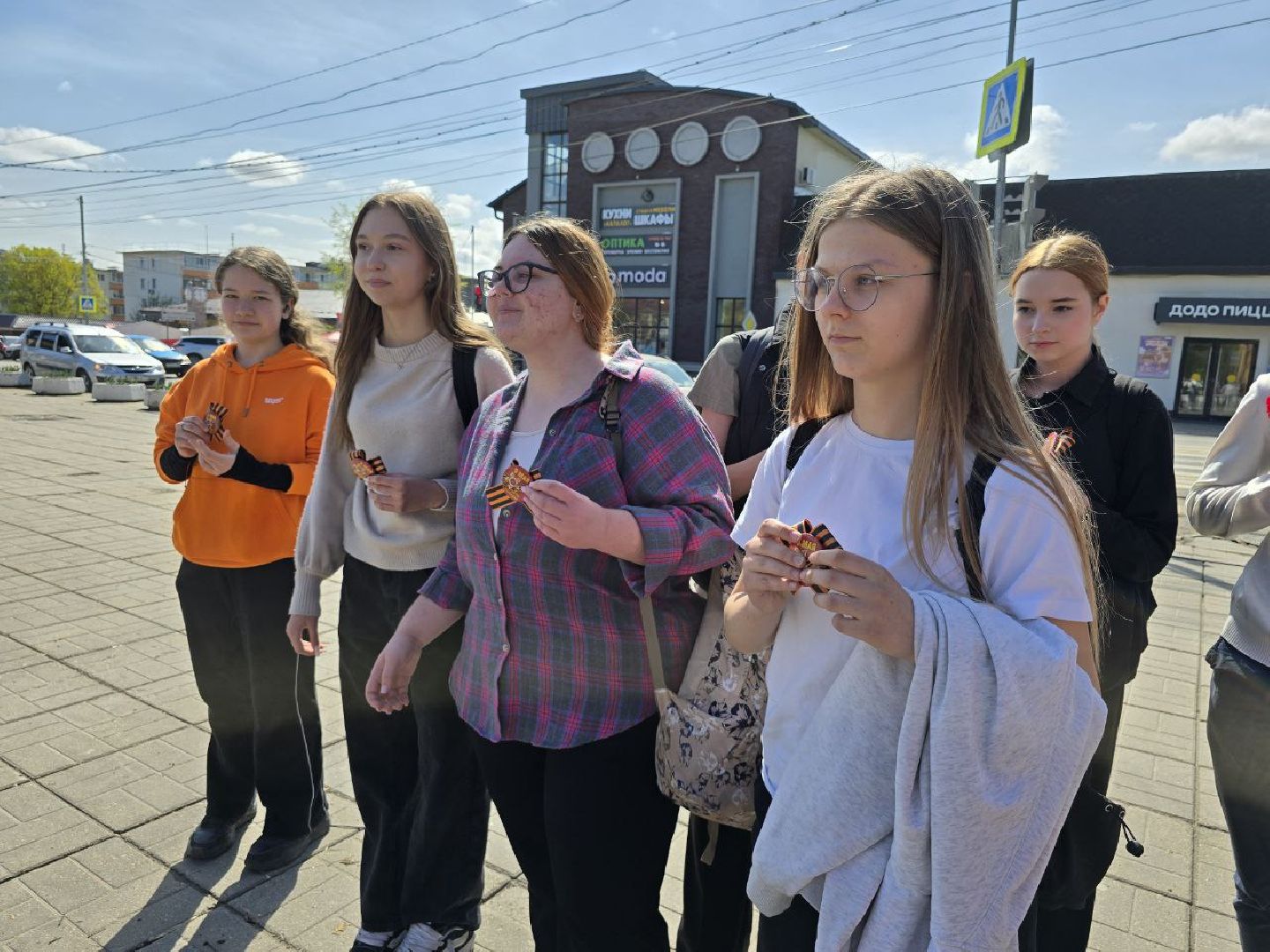 можайск, можайский муниципальный округ, подмосковье, день победы, патриотическая акция, георгиевская ленточка, волонтеры, 9 мая, великая победа,