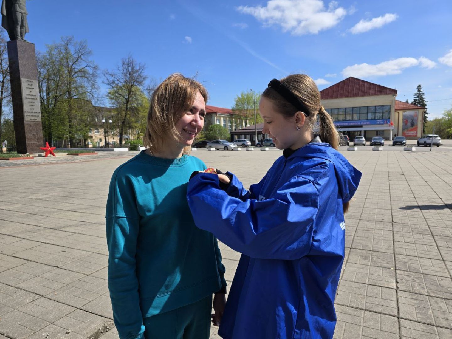 можайск, можайский муниципальный округ, подмосковье, день победы, патриотическая акция, георгиевская ленточка, волонтеры, 9 мая, великая победа,