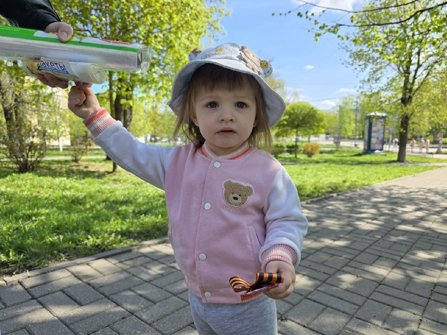 можайск, можайский муниципальный округ, подмосковье, день победы, патриотическая акция, георгиевская ленточка, волонтеры, 9 мая, великая победа,