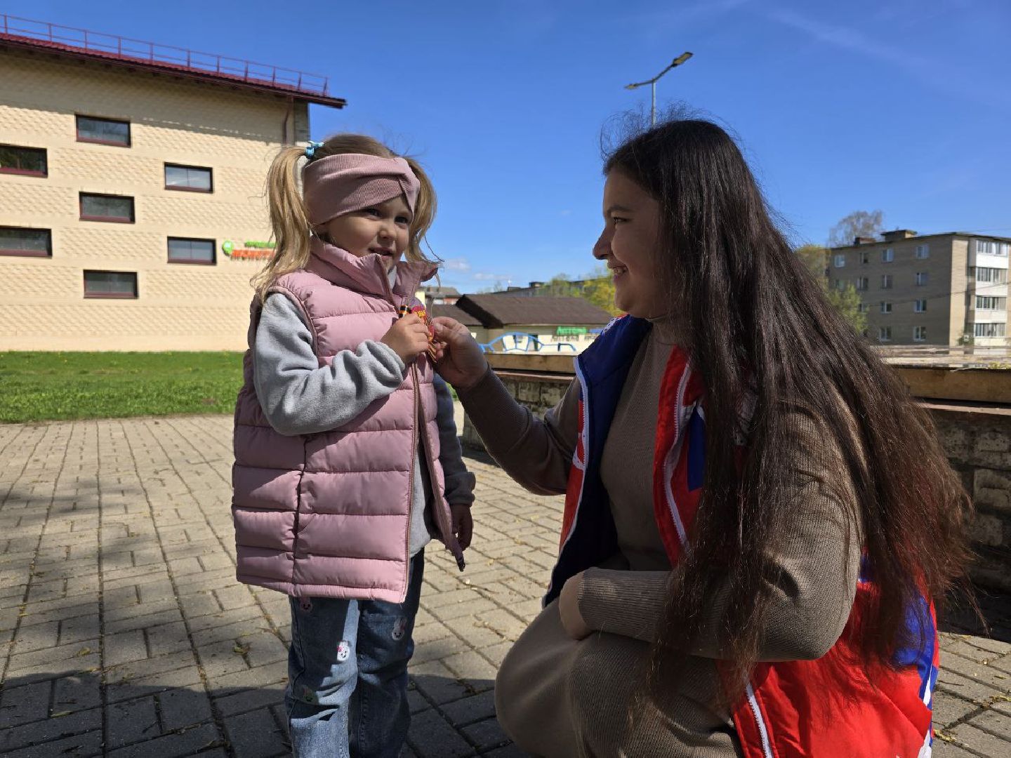 можайск, можайский муниципальный округ, подмосковье, день победы, патриотическая акция, георгиевская ленточка, волонтеры, 9 мая, великая победа,
