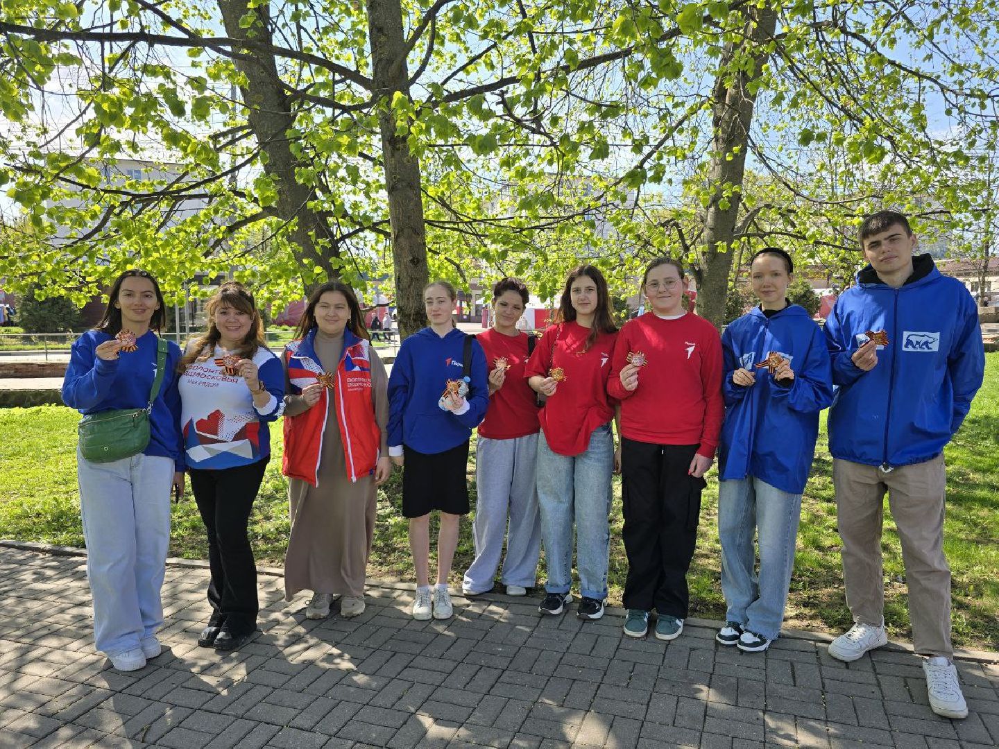 можайск, можайский муниципальный округ, подмосковье, день победы, патриотическая акция, георгиевская ленточка, волонтеры, 9 мая, великая победа,