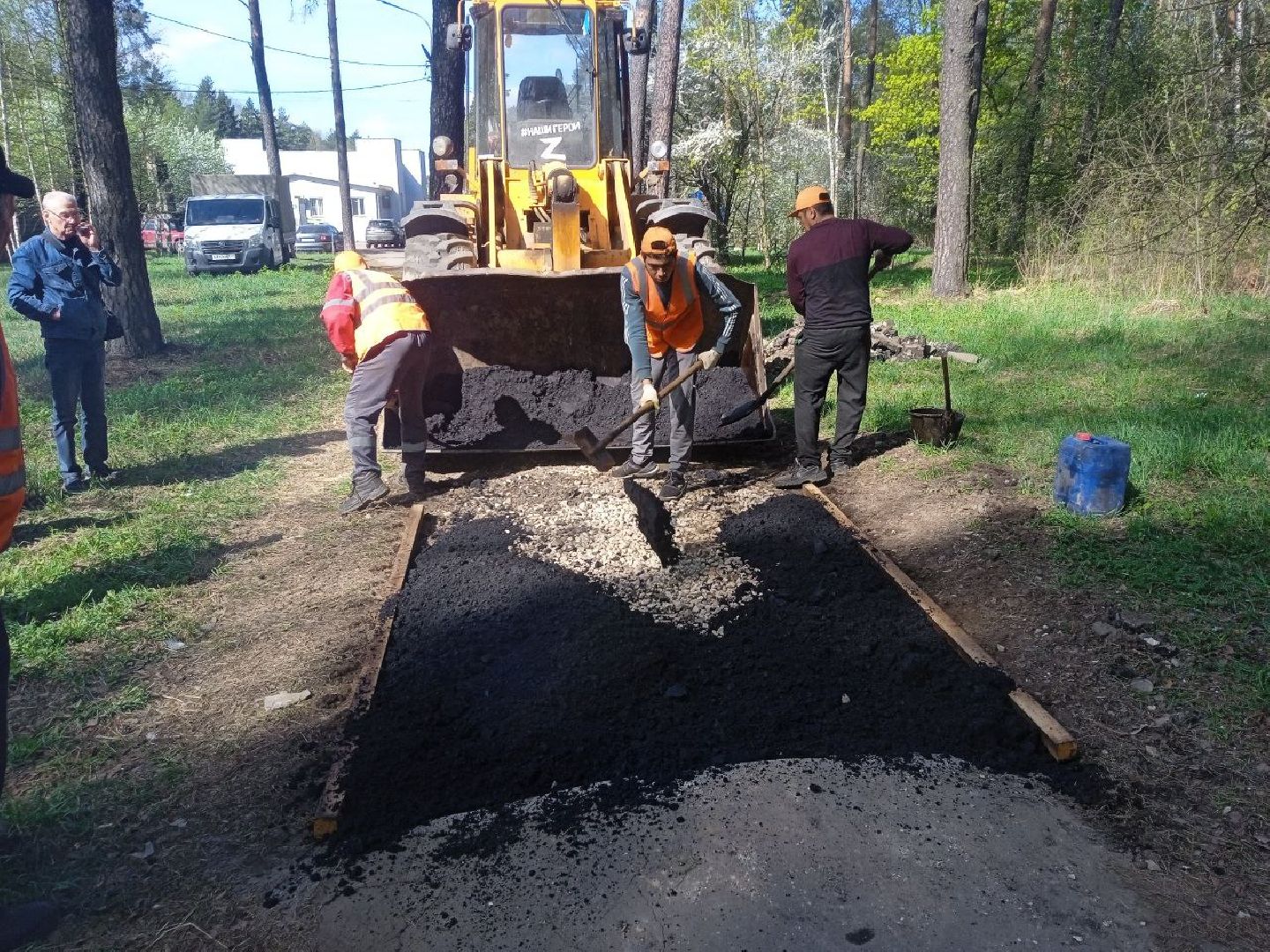 ивантеевка, ремонт тротуара, асфальтовое покрытие,железнодорожная станция, лес,удобство, жители города,коммунальные службы,