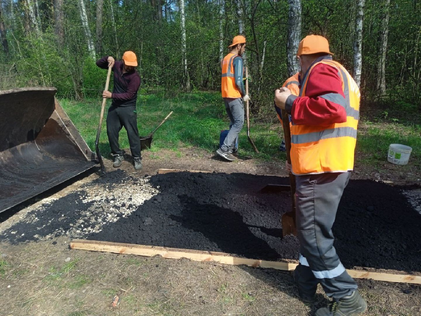 ивантеевка, ремонт тротуара, асфальтовое покрытие,железнодорожная станция, лес,удобство, жители города,коммунальные службы,