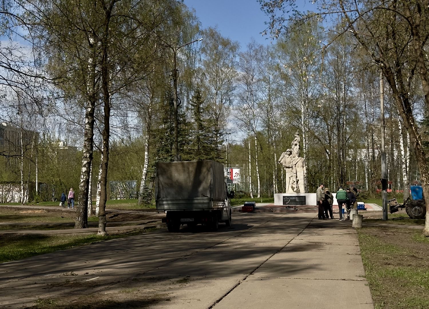 хотьково, сергиево-посадский городской округ, парк победы, благоуствойство, опиловка деревьев, уборка територии,