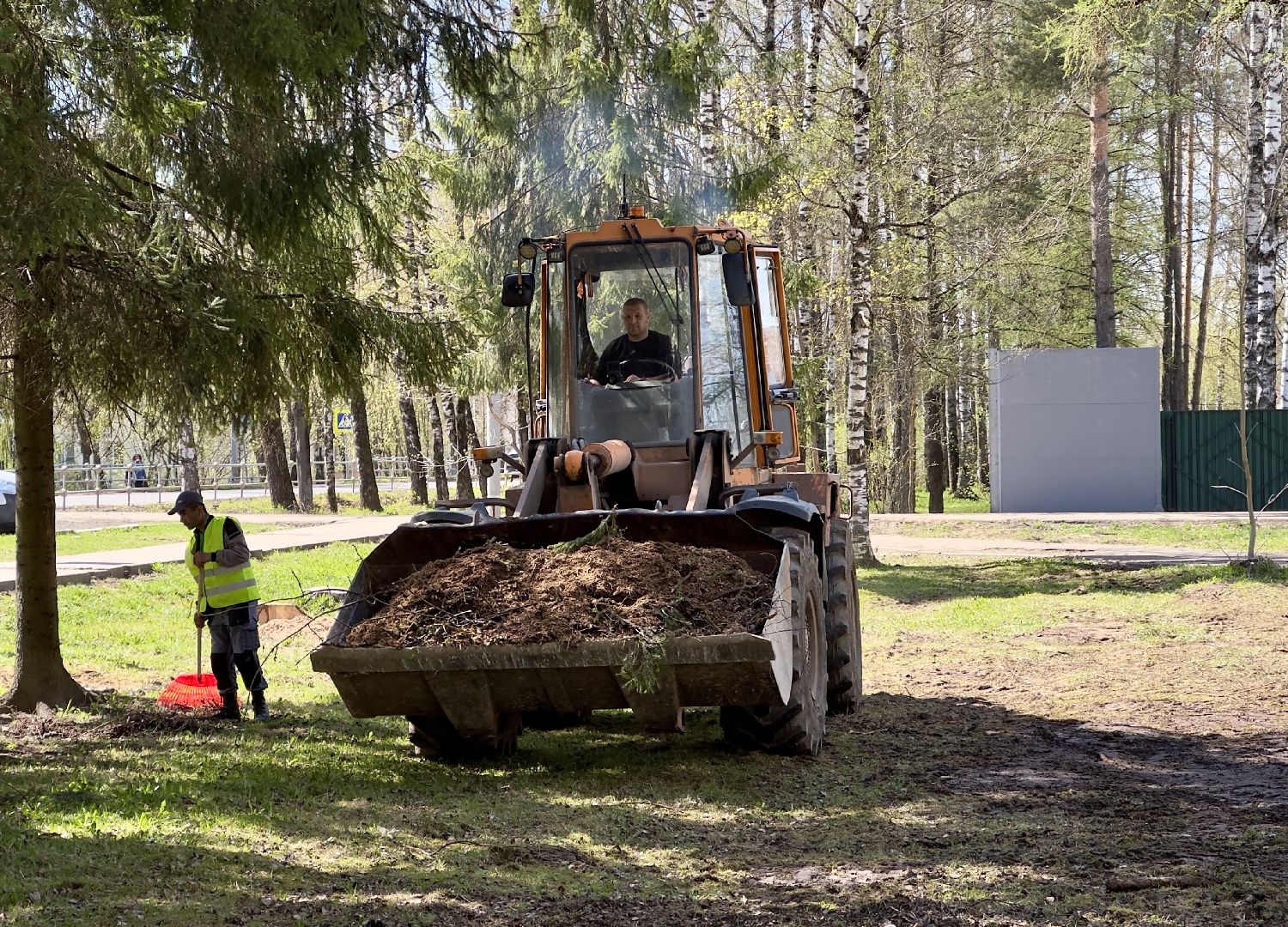 хотьково, сергиево-посадский городской округ, парк победы, благоуствойство, опиловка деревьев, уборка територии,