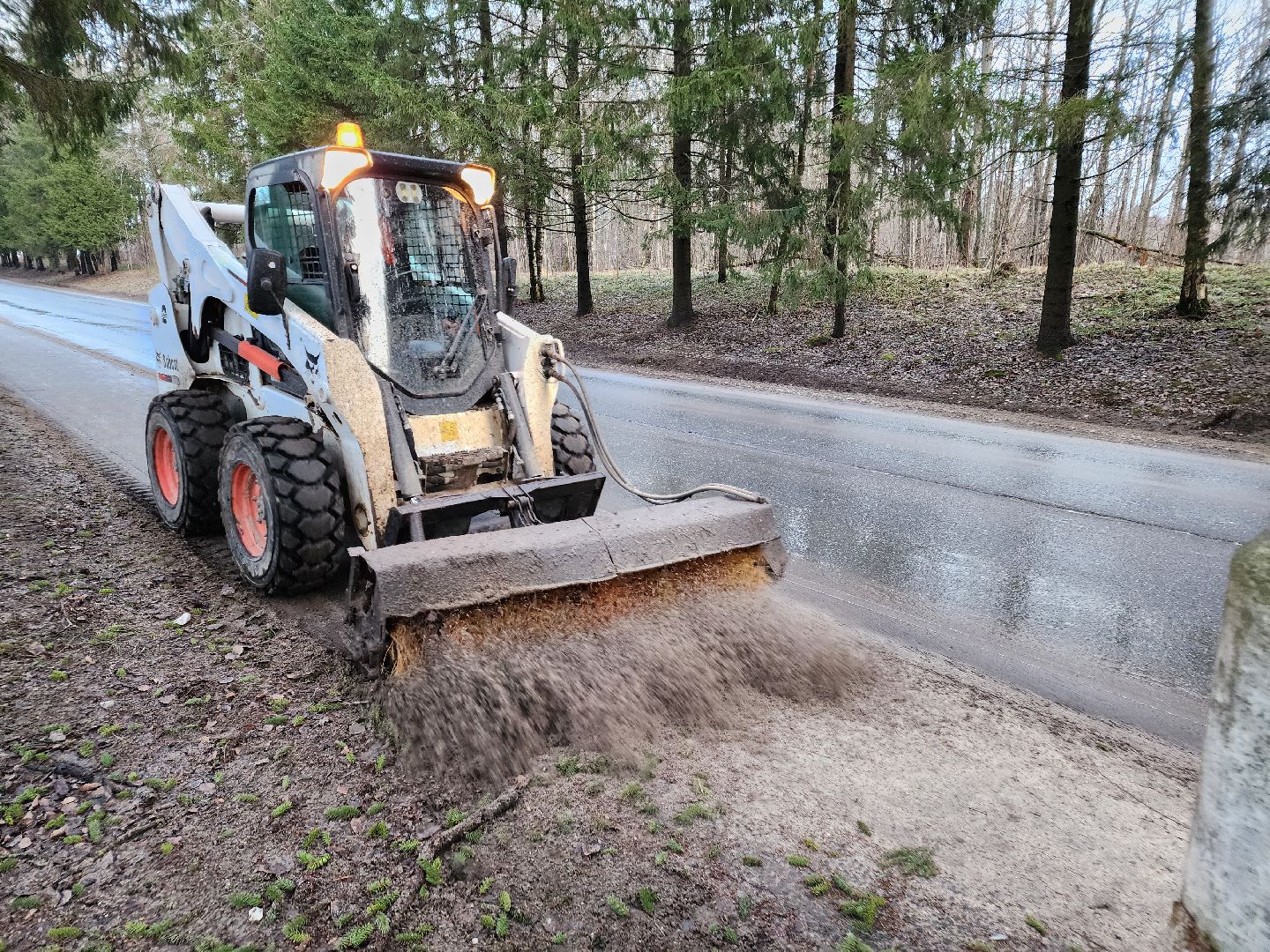 Чехов, весенне-летний сезон, уборка территорий, содержание территорий, уборочная техника,  спецтехника, мбу чеховское благоустройство, Мосавтодор, управляющие компании,  зоны ответственности, автопарк, всероссийский субботник,