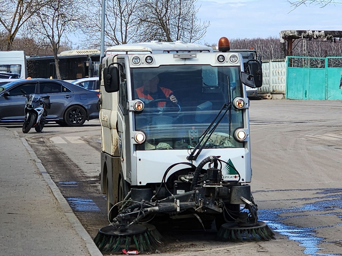Чехов, весенне-летний сезон, уборка территорий, содержание территорий, уборочная техника,  спецтехника, мбу чеховское благоустройство, Мосавтодор, управляющие компании,  зоны ответственности, автопарк, всероссийский субботник,