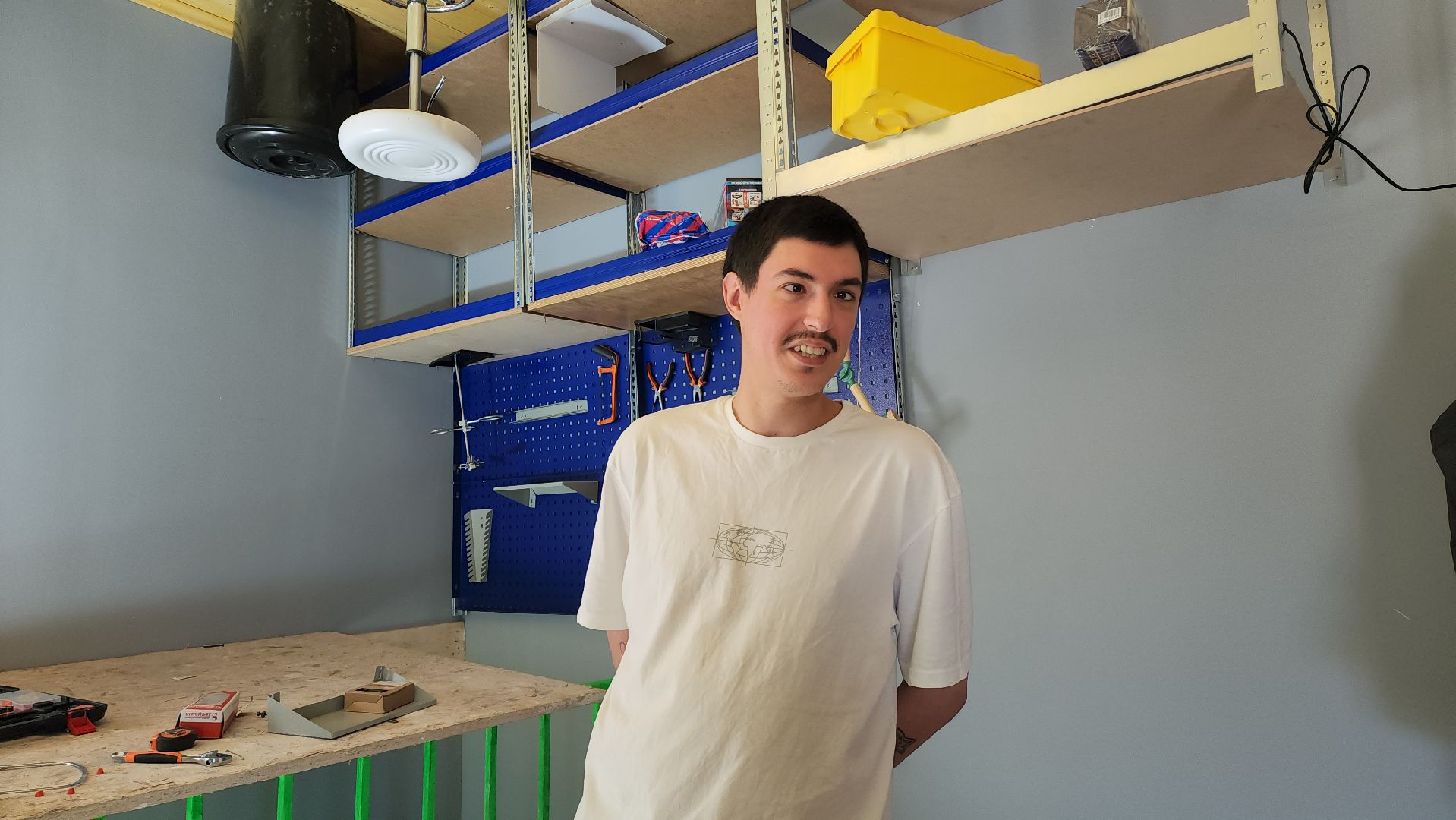 Дом вверх дном , Парк, Лобня, перевернутый дом,