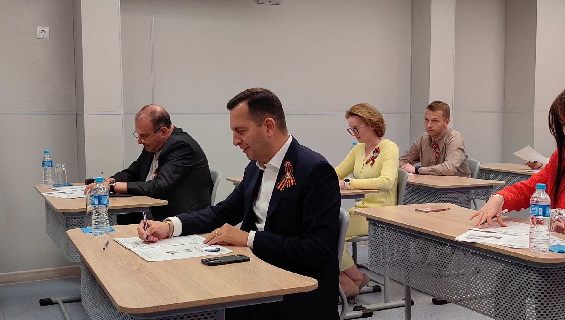 диктант победы, школа, вов, Единая Россия, акция,