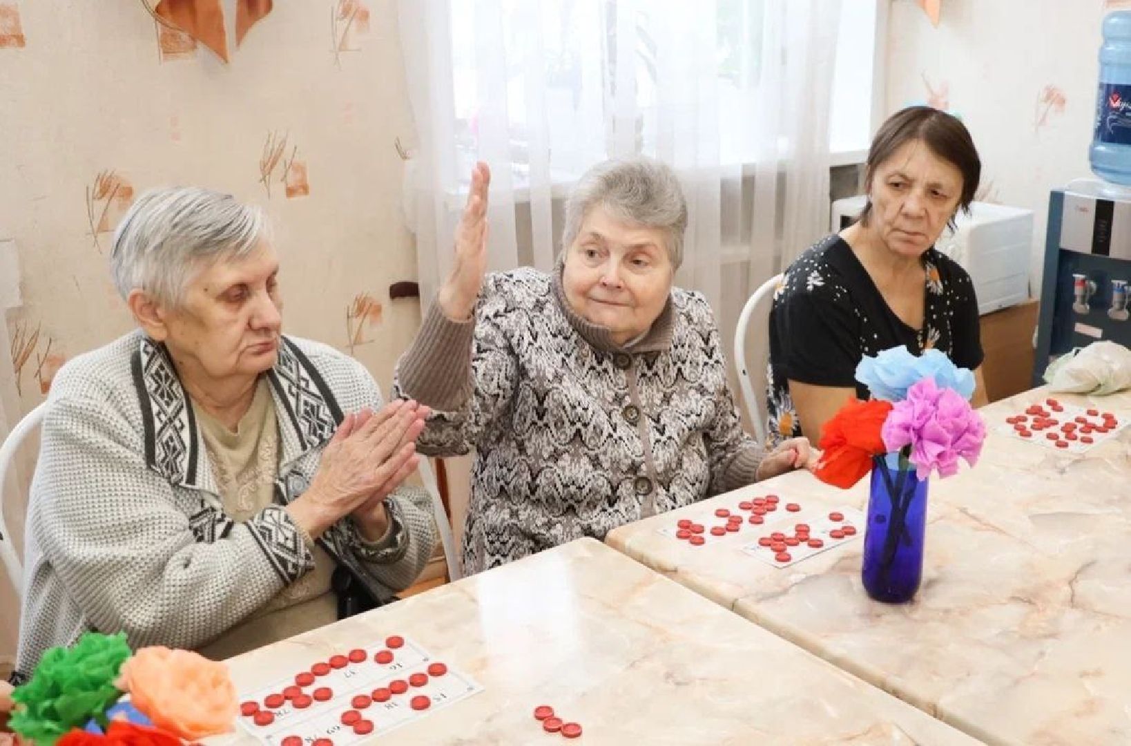 ивантеевка, интернат, пожилые люди, нежный бизнес, волонтерская помощь, подарки, музыкальный вечер,