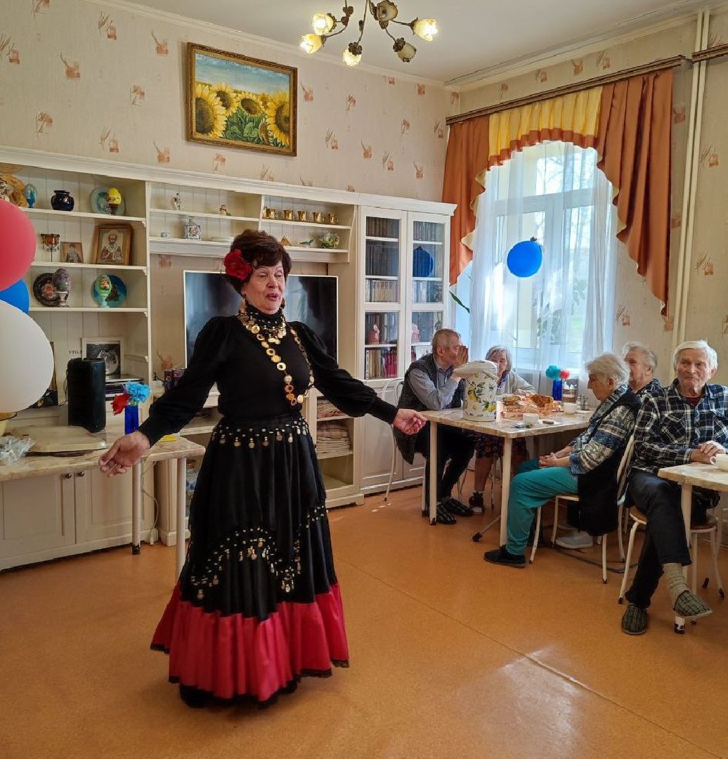 ивантеевка, интернат, пожилые люди, нежный бизнес, волонтерская помощь, подарки, музыкальный вечер,