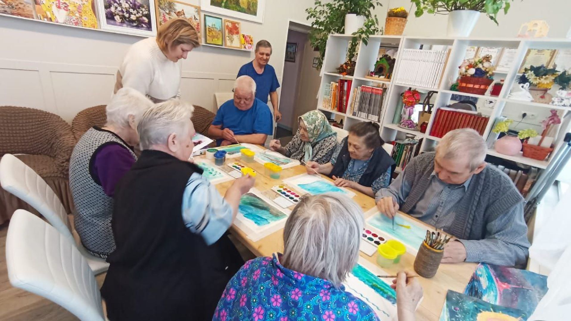 ивантеевка, интернат, пожилые люди, нежный бизнес, волонтерская помощь, подарки, музыкальный вечер,