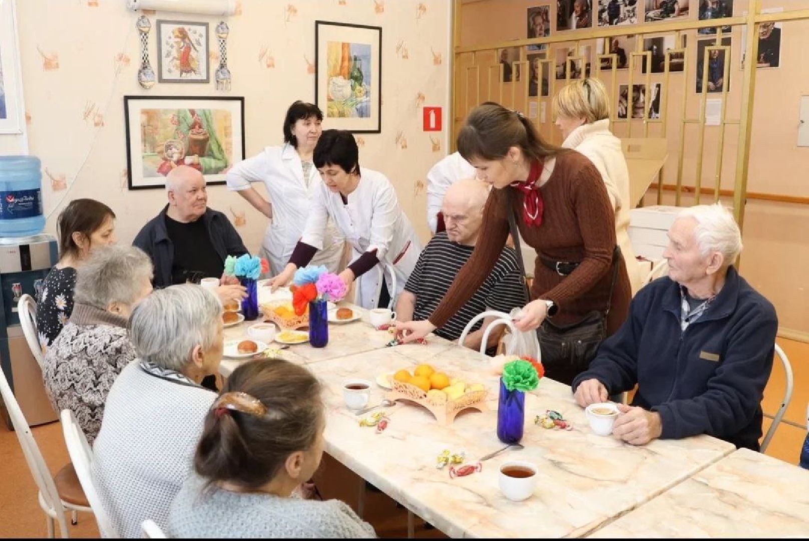 ивантеевка, интернат, пожилые люди, нежный бизнес, волонтерская помощь, подарки, музыкальный вечер,