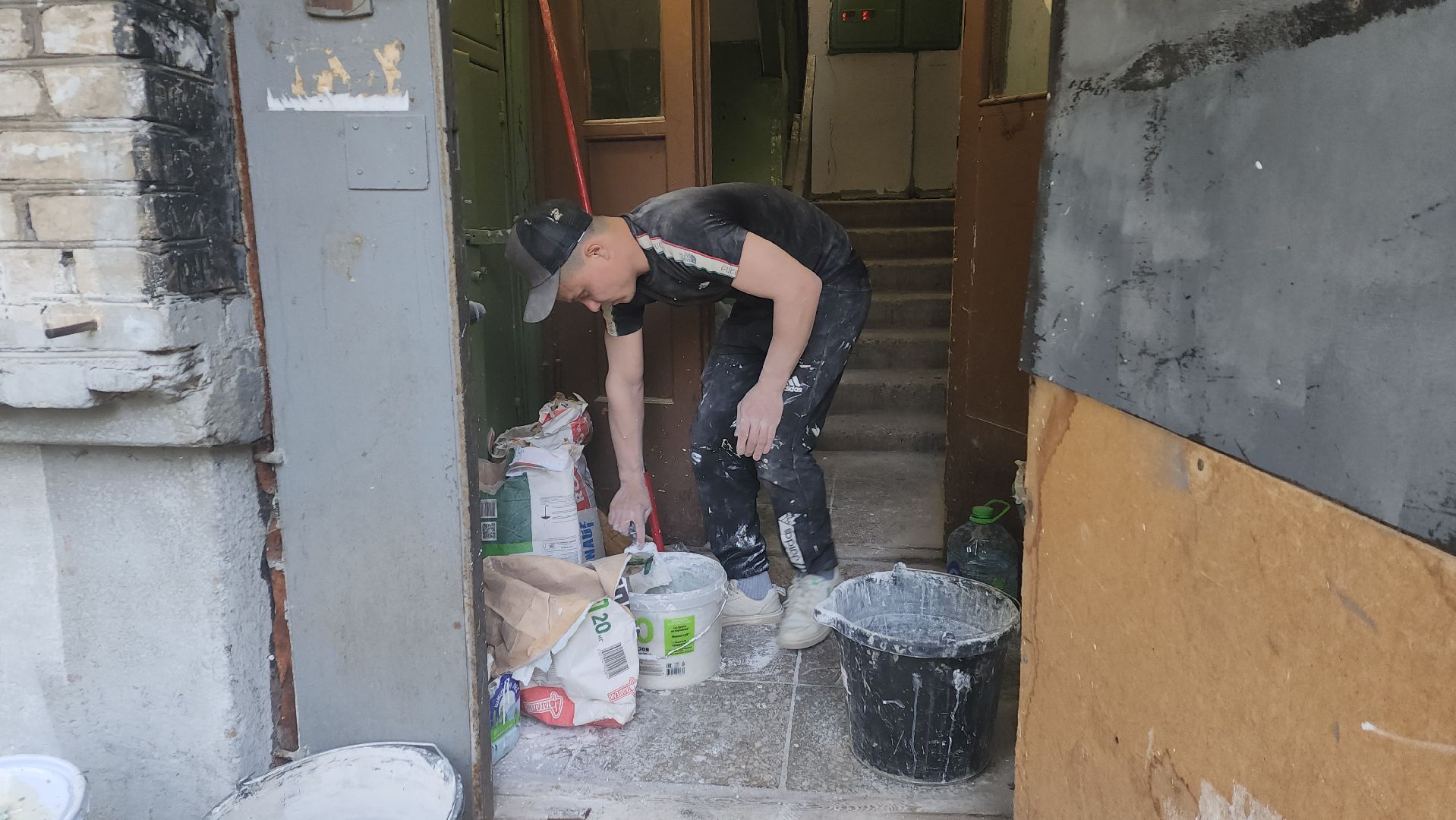 пушкино, ремонт подъездов, косметический ремонт, рабочие, коммунальная служба, многоэтажка,