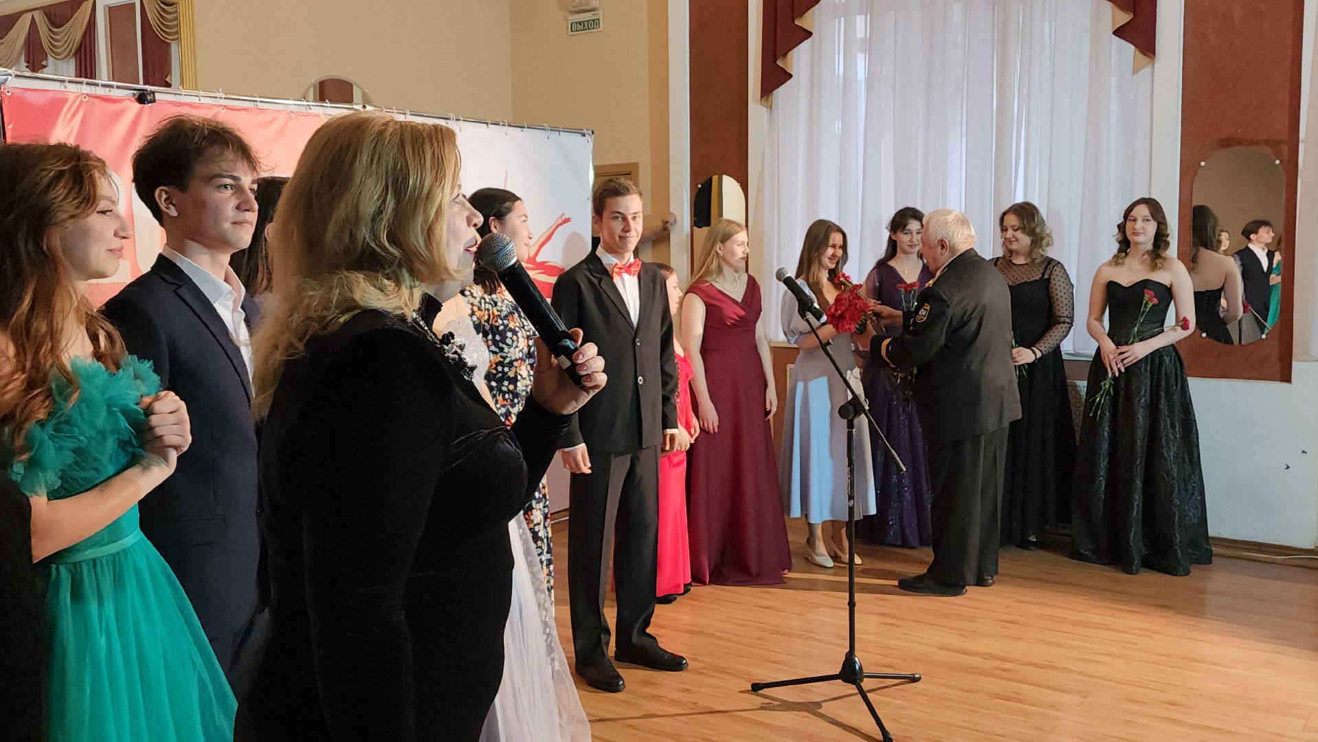 пушкино, романсы, песни военных лет,концерт,студенты колледжа,ветераны вов,малолетний узник, блокадники,песни победы,патриотизм,