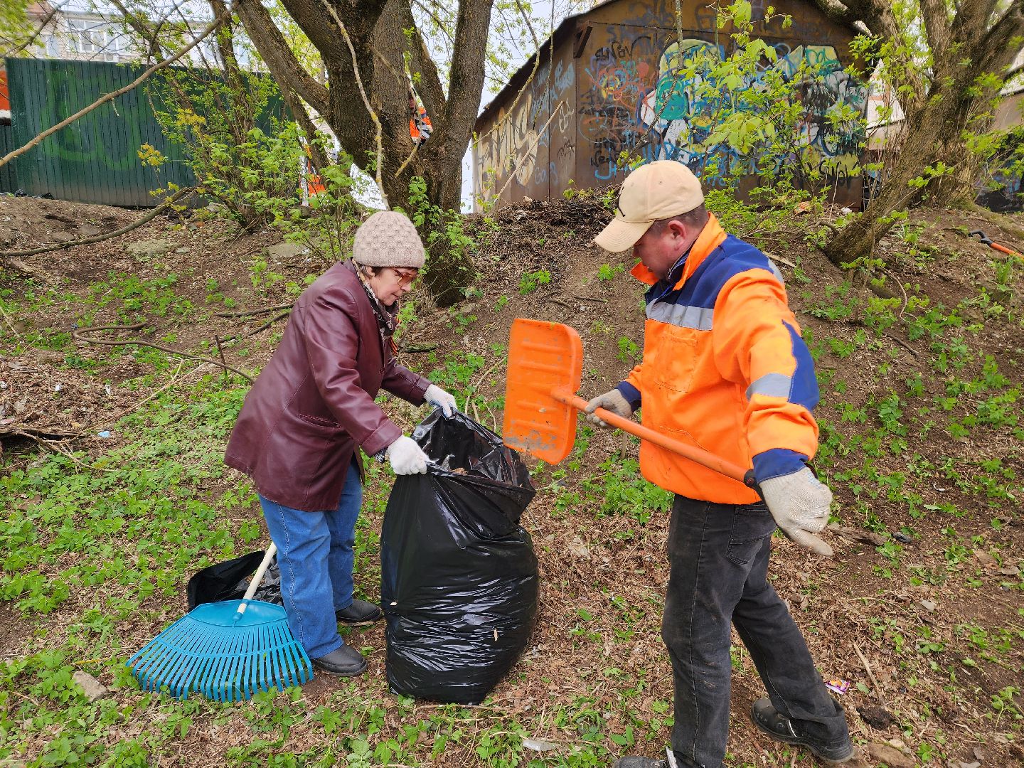 красноармейск, городской округ пушкинский, субботник, уборка города,