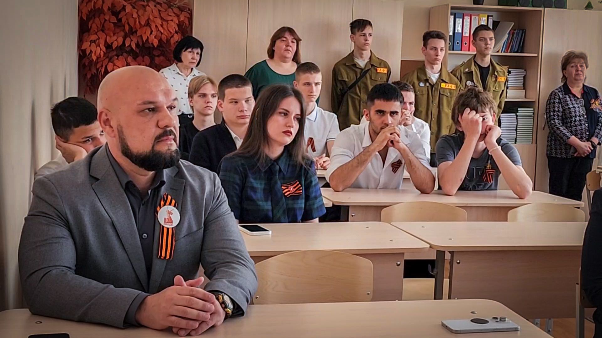 бронницы , парта героя сво,  автомобильно-дорожный колледж,