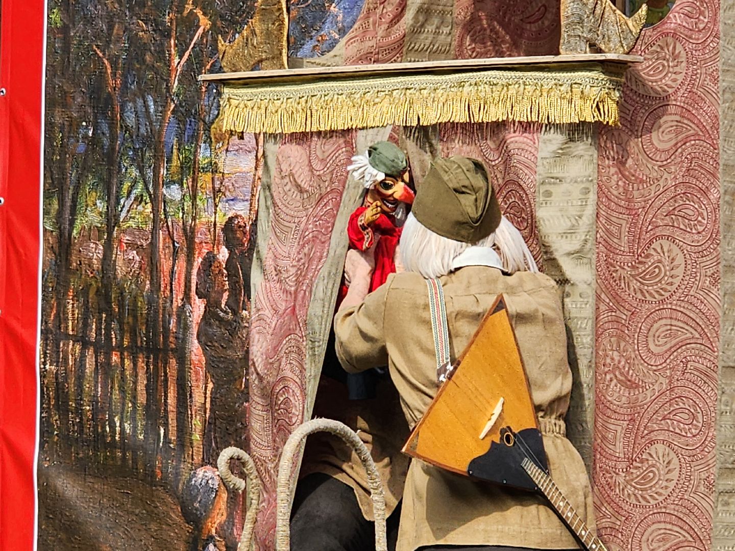 сергиев посад, краеведческий музей, кукольный спекаткль,петрушка, московский театр кукол,