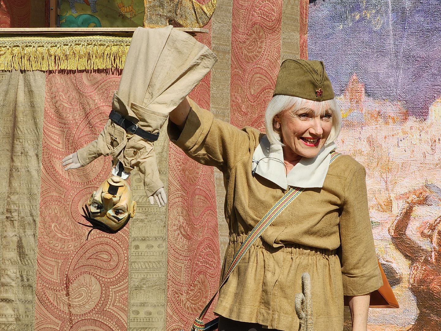 сергиев посад, краеведческий музей, кукольный спекаткль,петрушка, московский театр кукол,