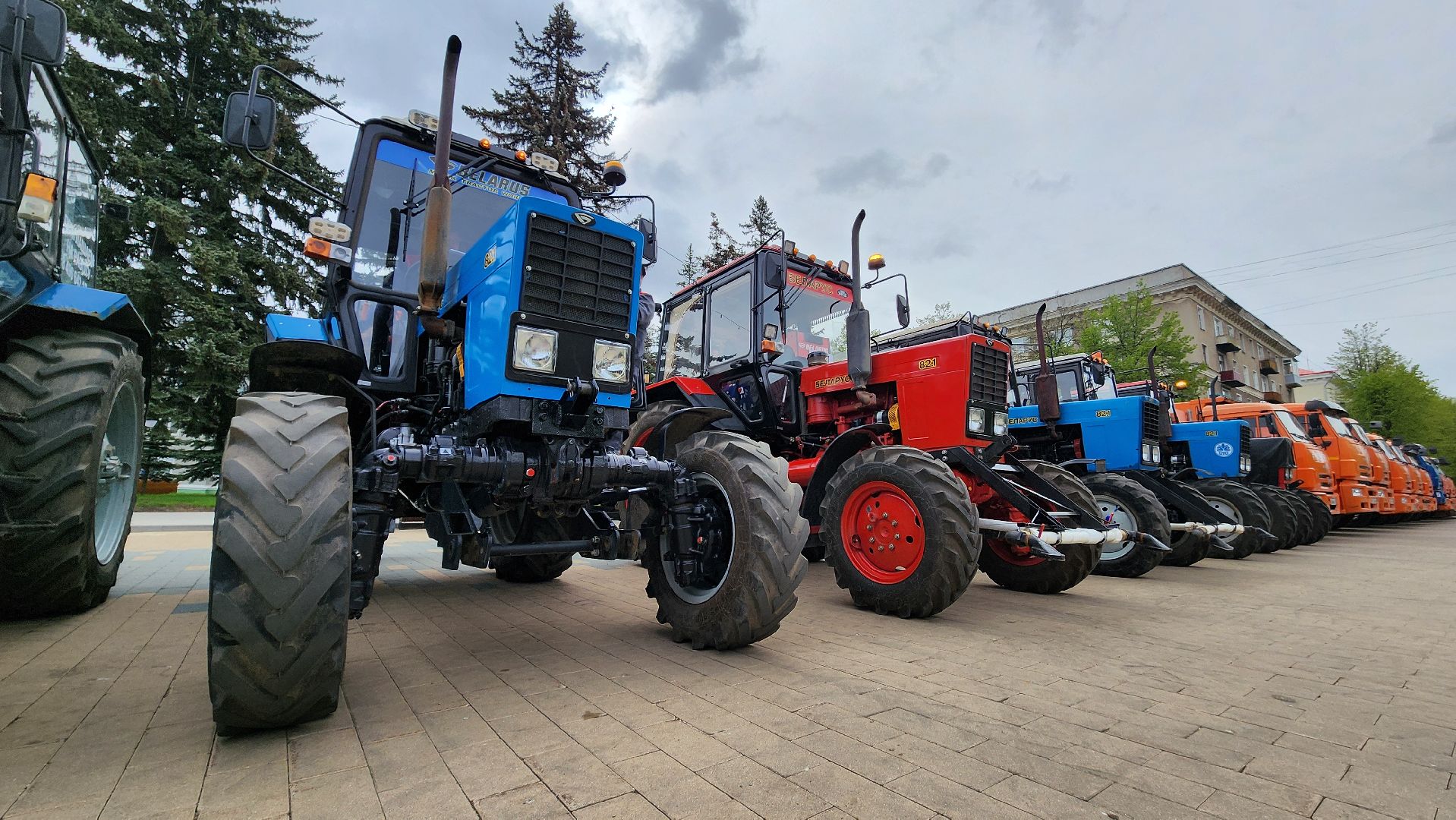 ступино, субботник, благоустройство, парад коммунальной  техники,