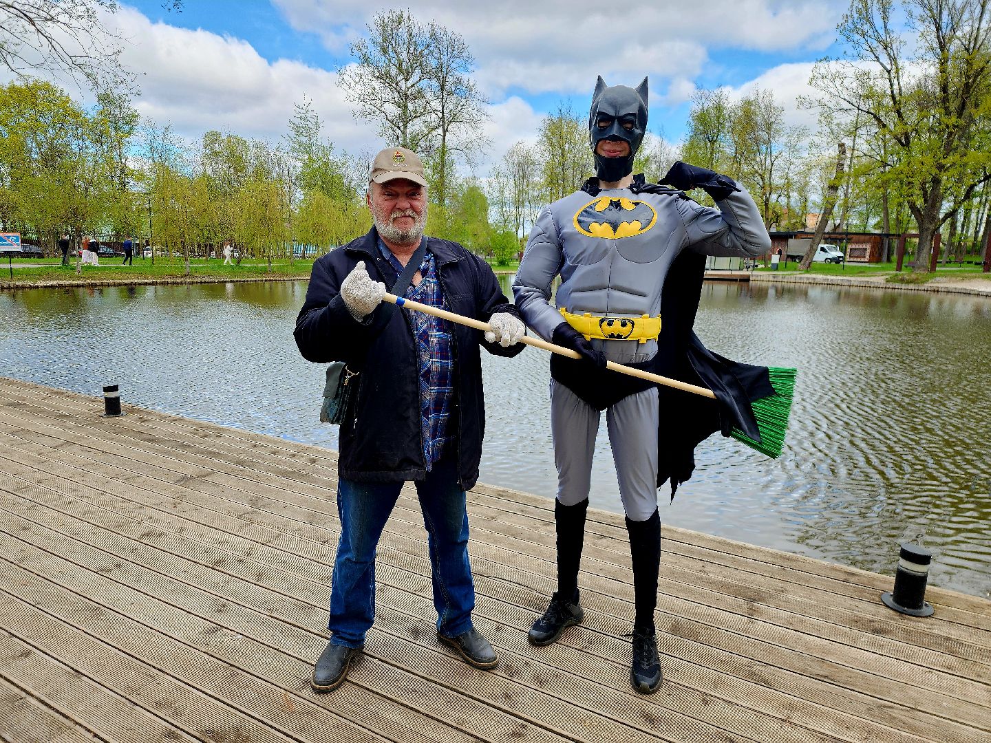 серпухов, подмосковье, областной субботник, бэтмен,